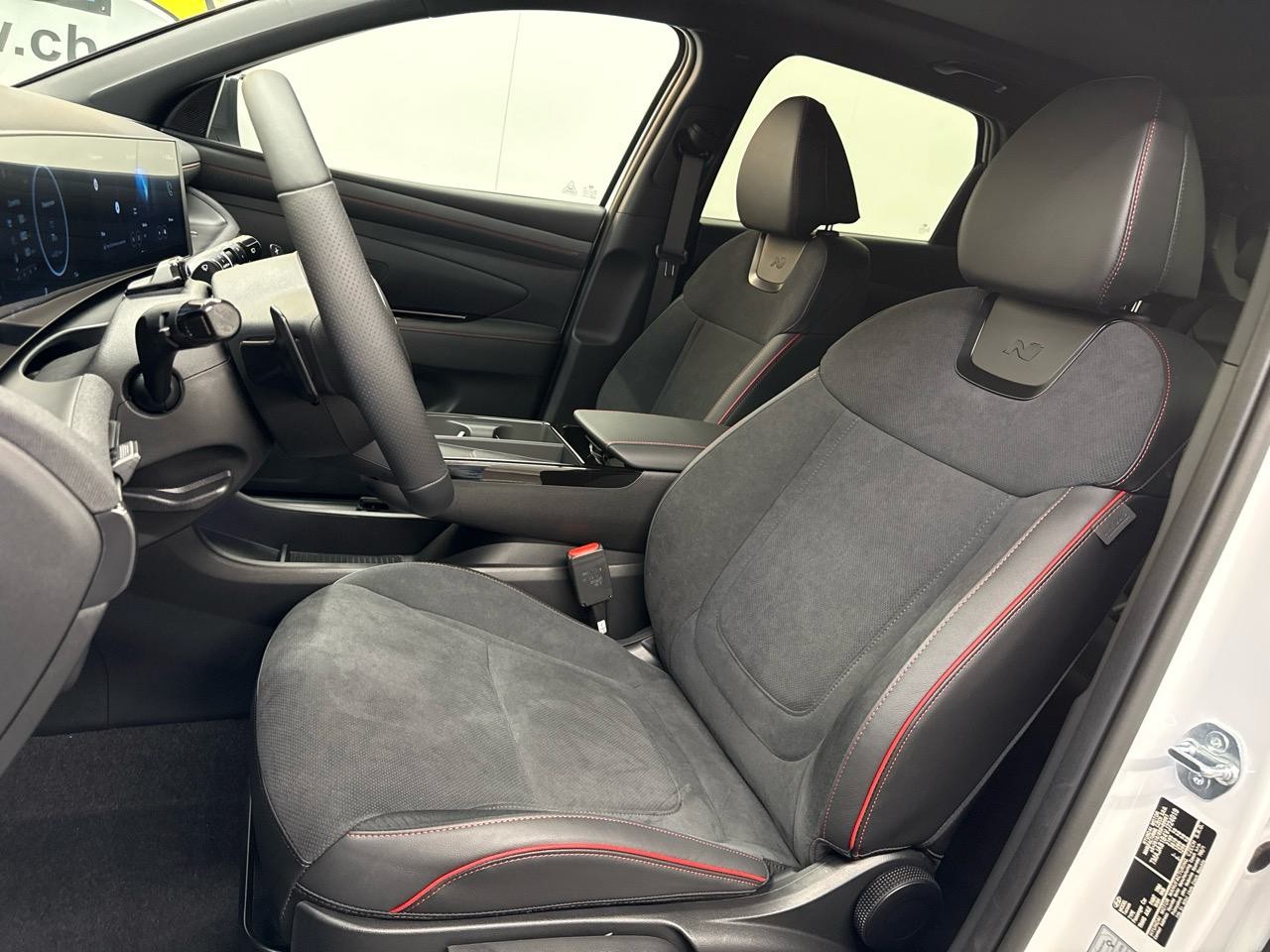 HYUNDAI Tucson 1.6 TGDI N-Line 4WD DCT-image-3