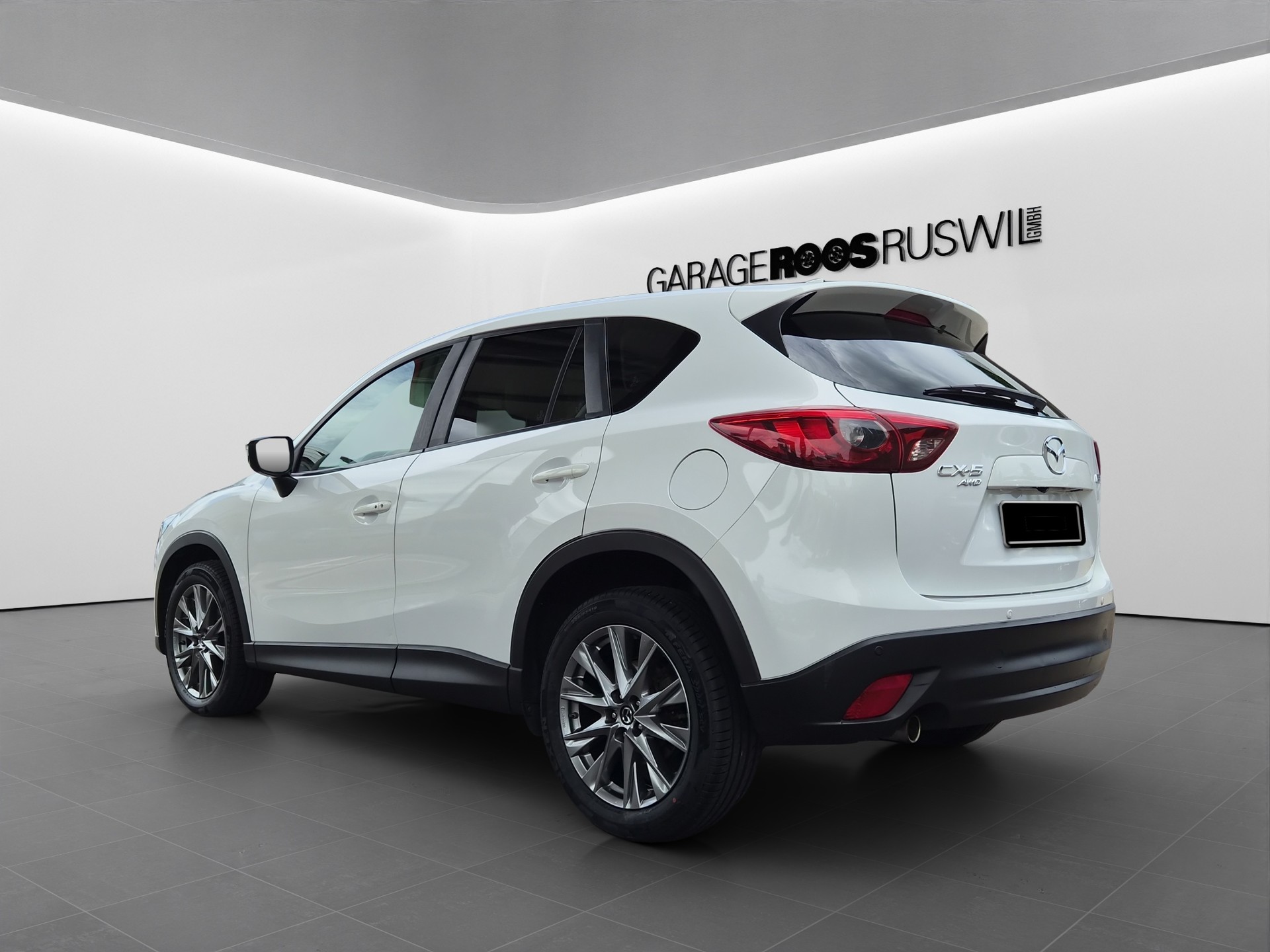 MAZDA CX-5 2.0 Revolution AWD-image-4
