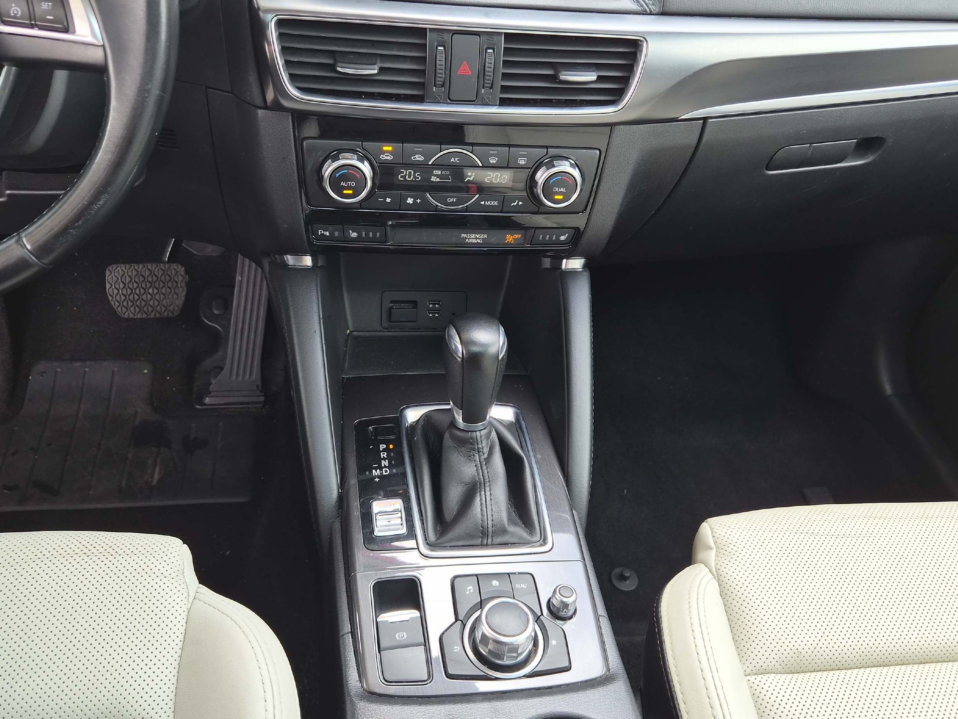 MAZDA CX-5 2.0 Revolution AWD-image-18