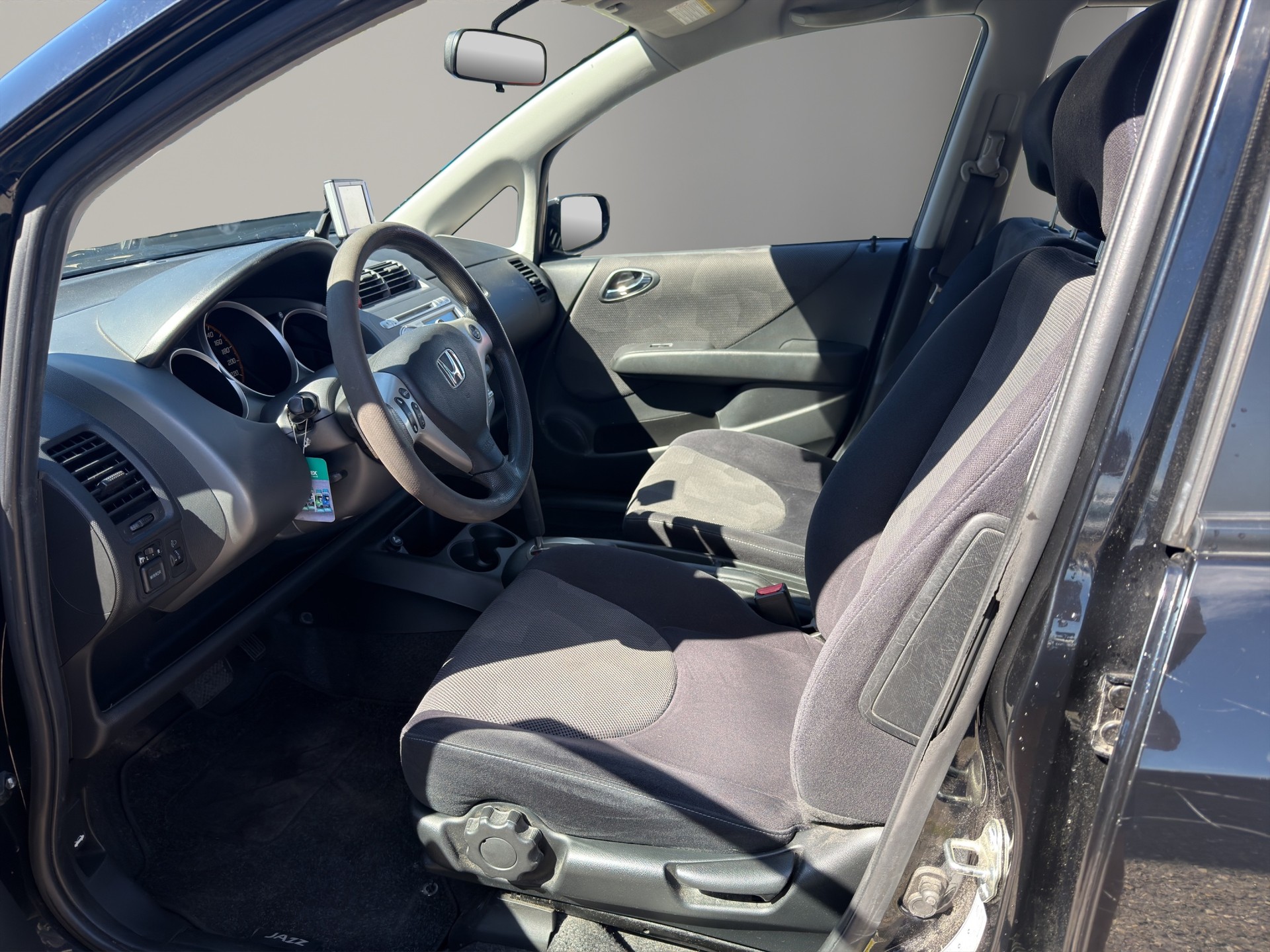 HONDA Jazz 1.4i LS Formula 1 CVT-image-5