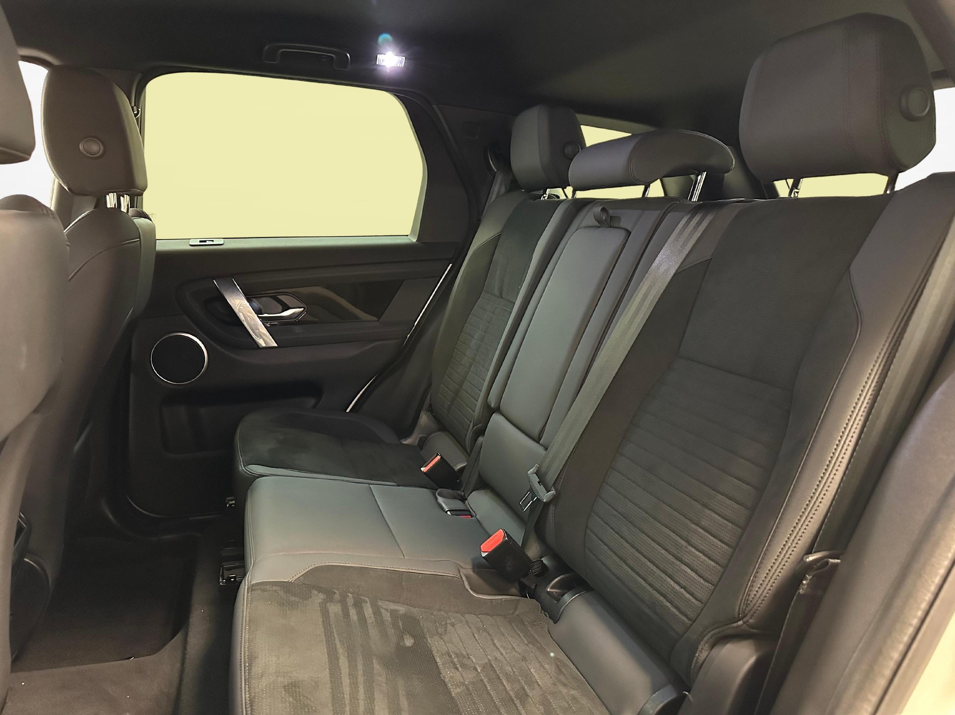 LAND ROVER Discovery Sport 2.0 SD4 200 S-image-9
