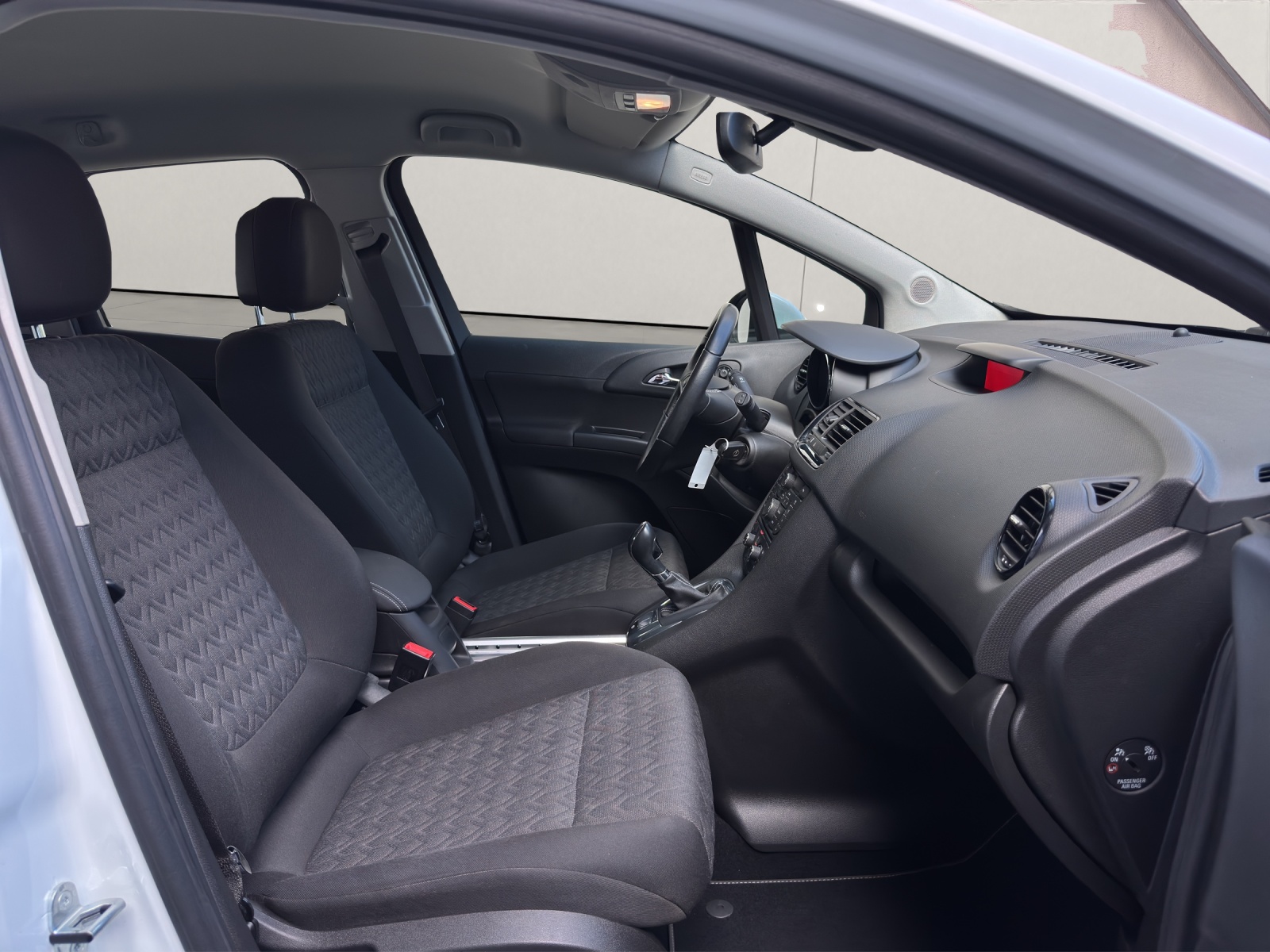 OPEL Meriva 1.4 Turbo Active Edition Automatic-image-11