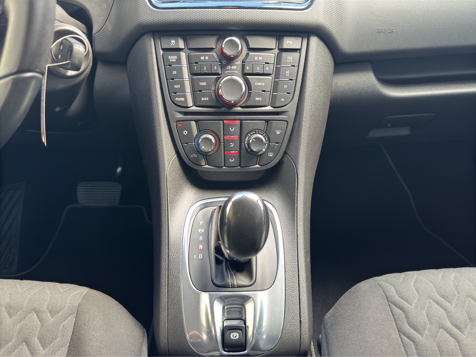OPEL Meriva 1.4 Turbo Active Edition Automatic-image-15
