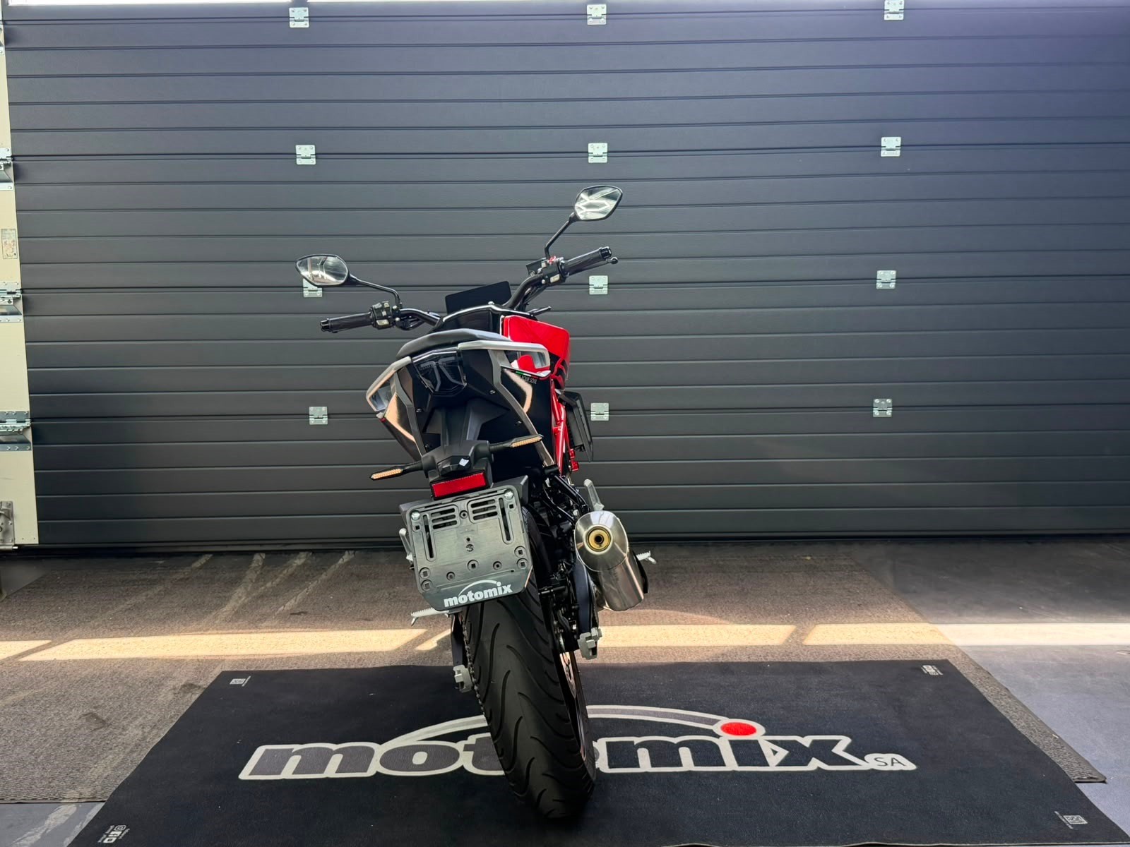 SWM 125 HOKU-showroom-element-3