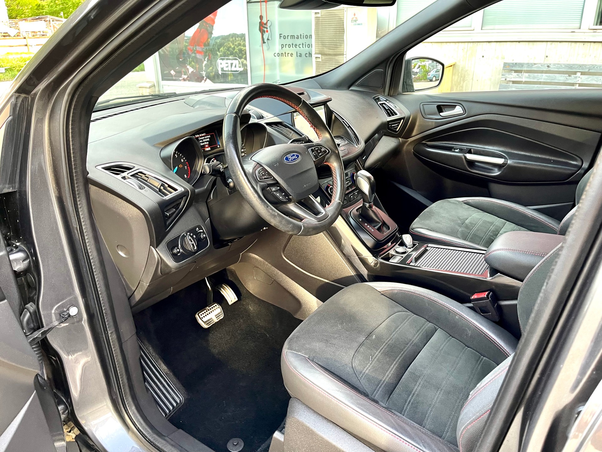 FORD Kuga 1.5 SCTi Titanium 4WD Automatic-image-25