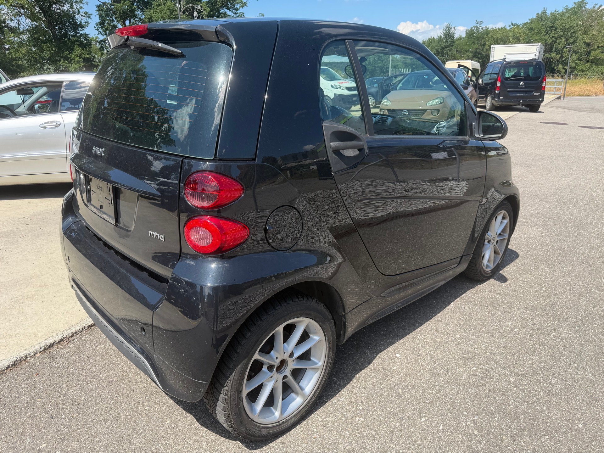 SMART FORTWO-image-2