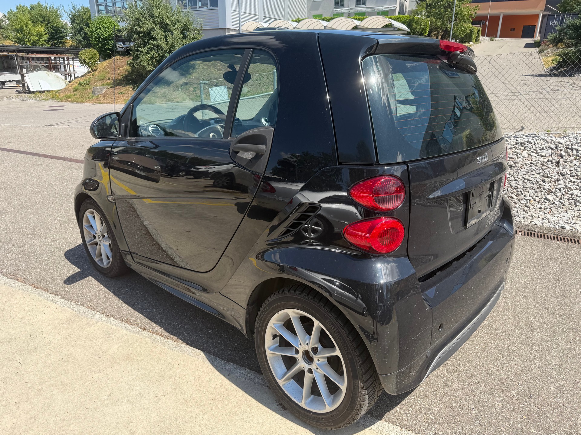 SMART FORTWO-image-3
