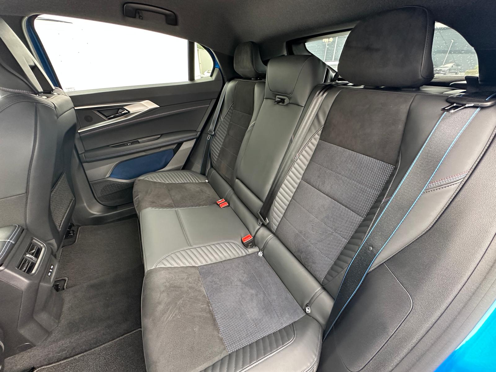 RENAULT Rafale 1.2 E-Tech Hybrid 200 Esprit Alpine-image-7