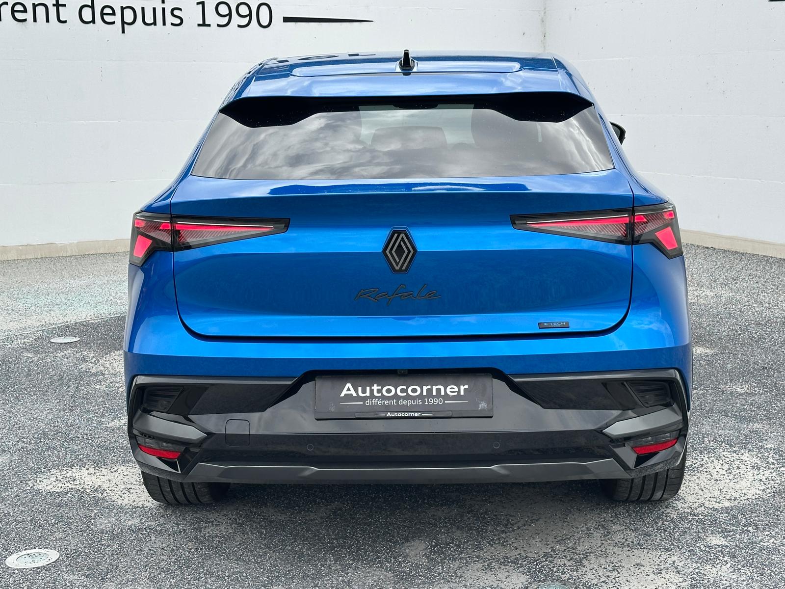 RENAULT Rafale 1.2 E-Tech Hybrid 200 Esprit Alpine-image-4