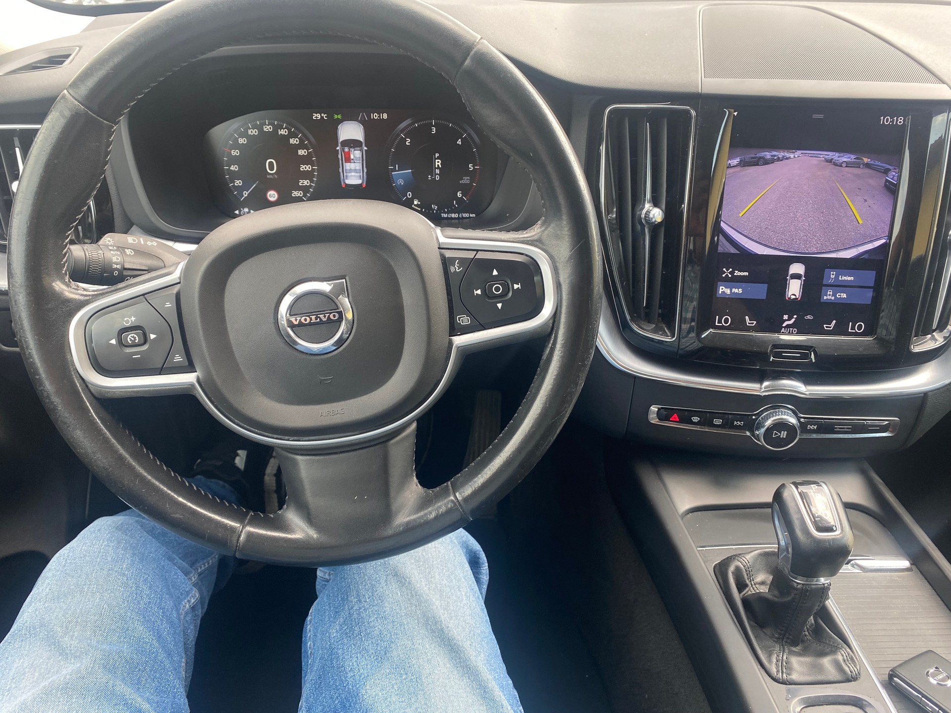 VOLVO XC60 D4 AWD Inscription Geartronic-image-10