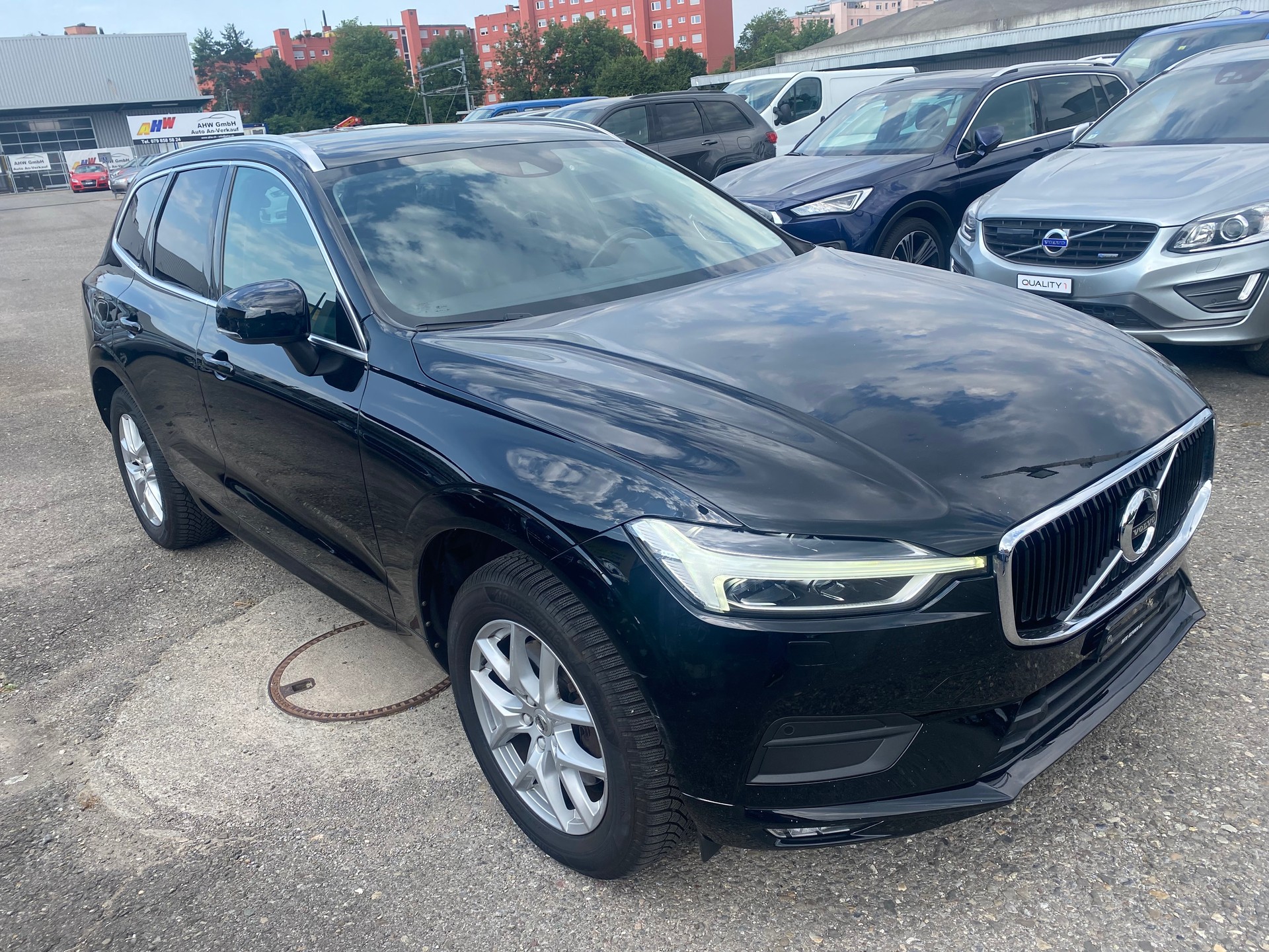 VOLVO XC60 D4 AWD Inscription Geartronic-image-2