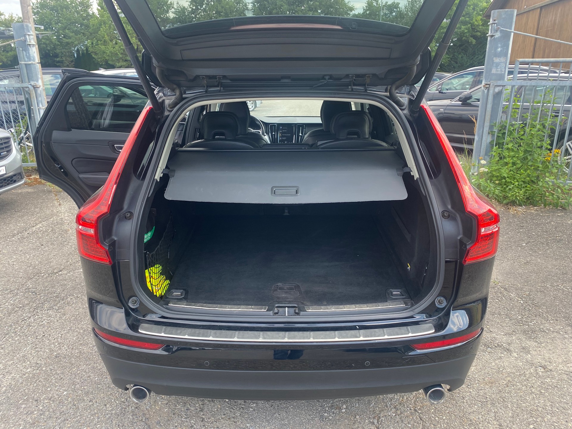 VOLVO XC60 D4 AWD Inscription Geartronic-image-9