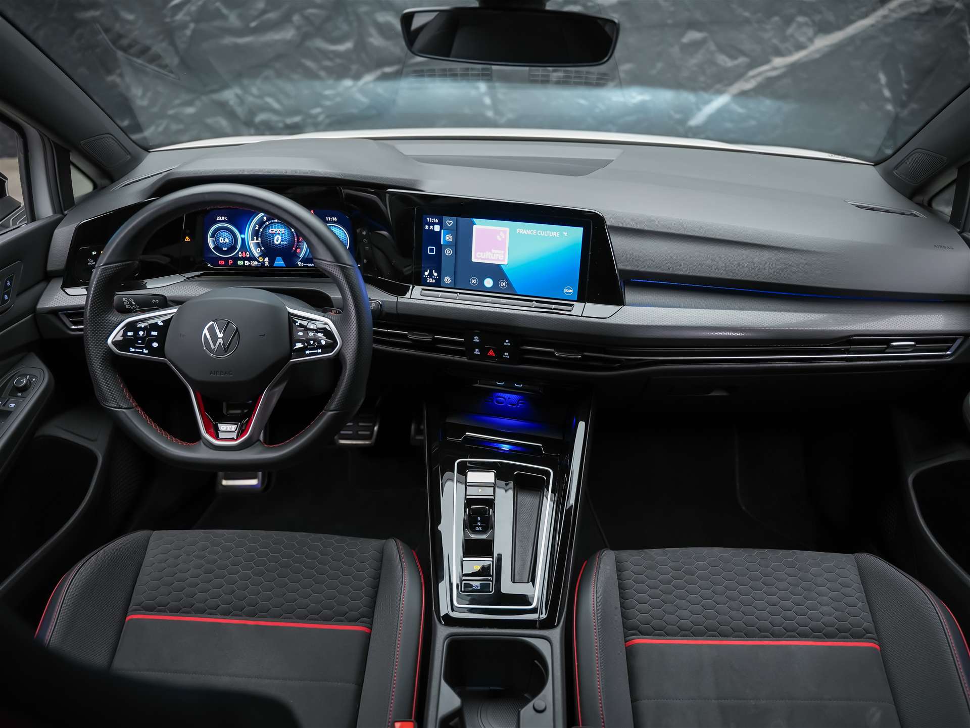 VW Golf 2.0 TSI GTI Clubsport DSG *Abstandsregler*Lenkradheizung*Sitzheizung*-image-19