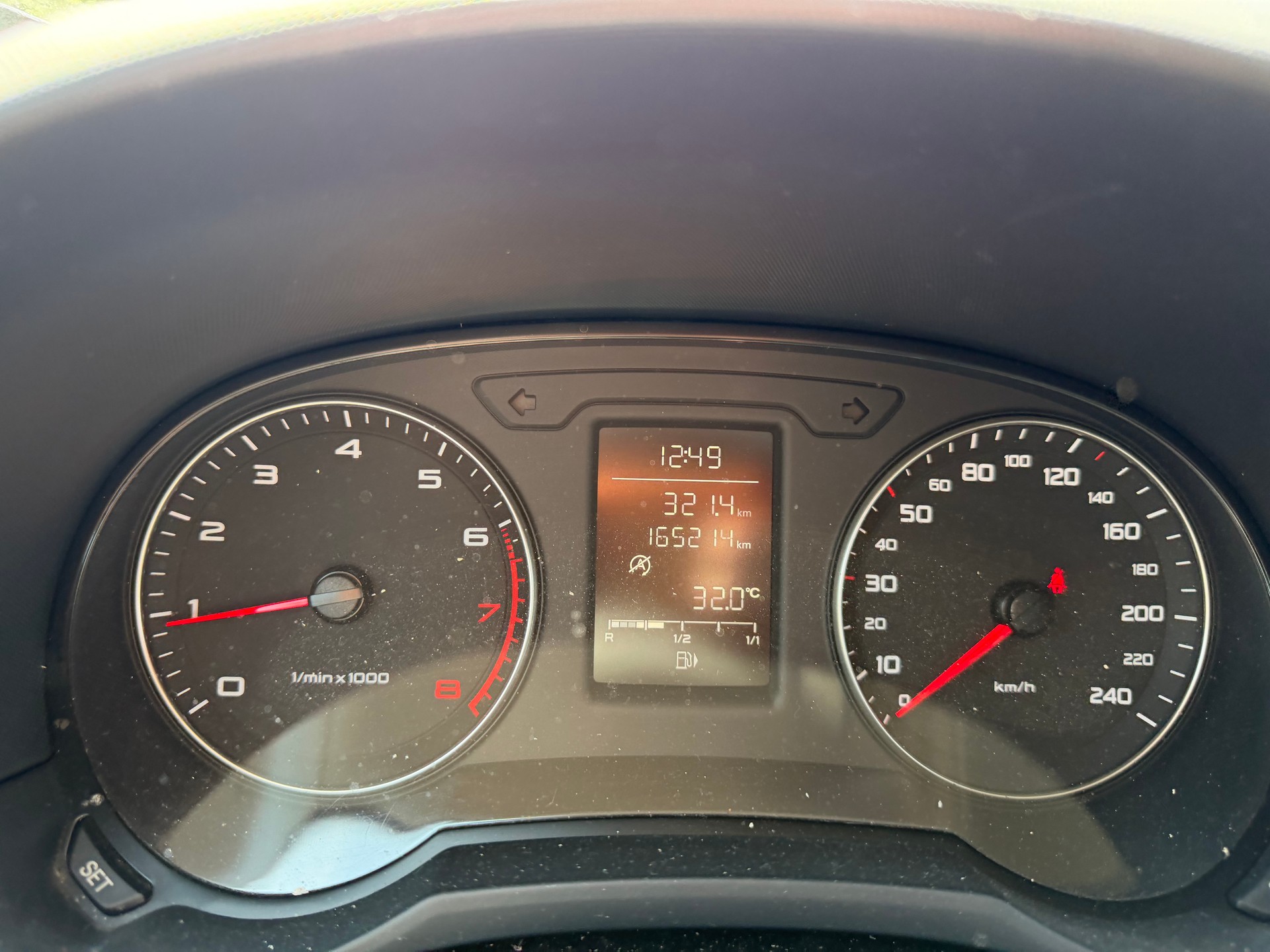 AUDI A1 Sportback 1.2 TFSI Attraction-image-8