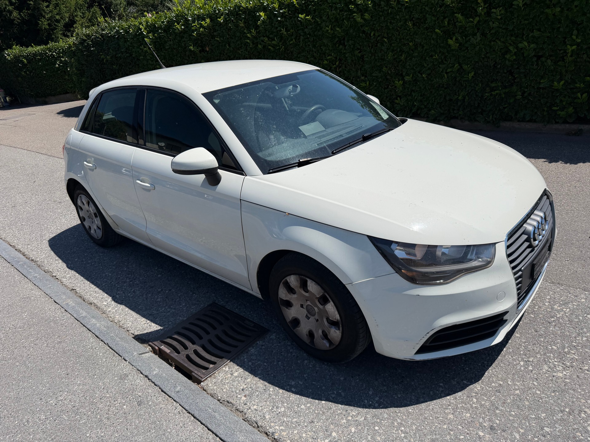 AUDI A1 Sportback 1.2 TFSI Attraction-image-2