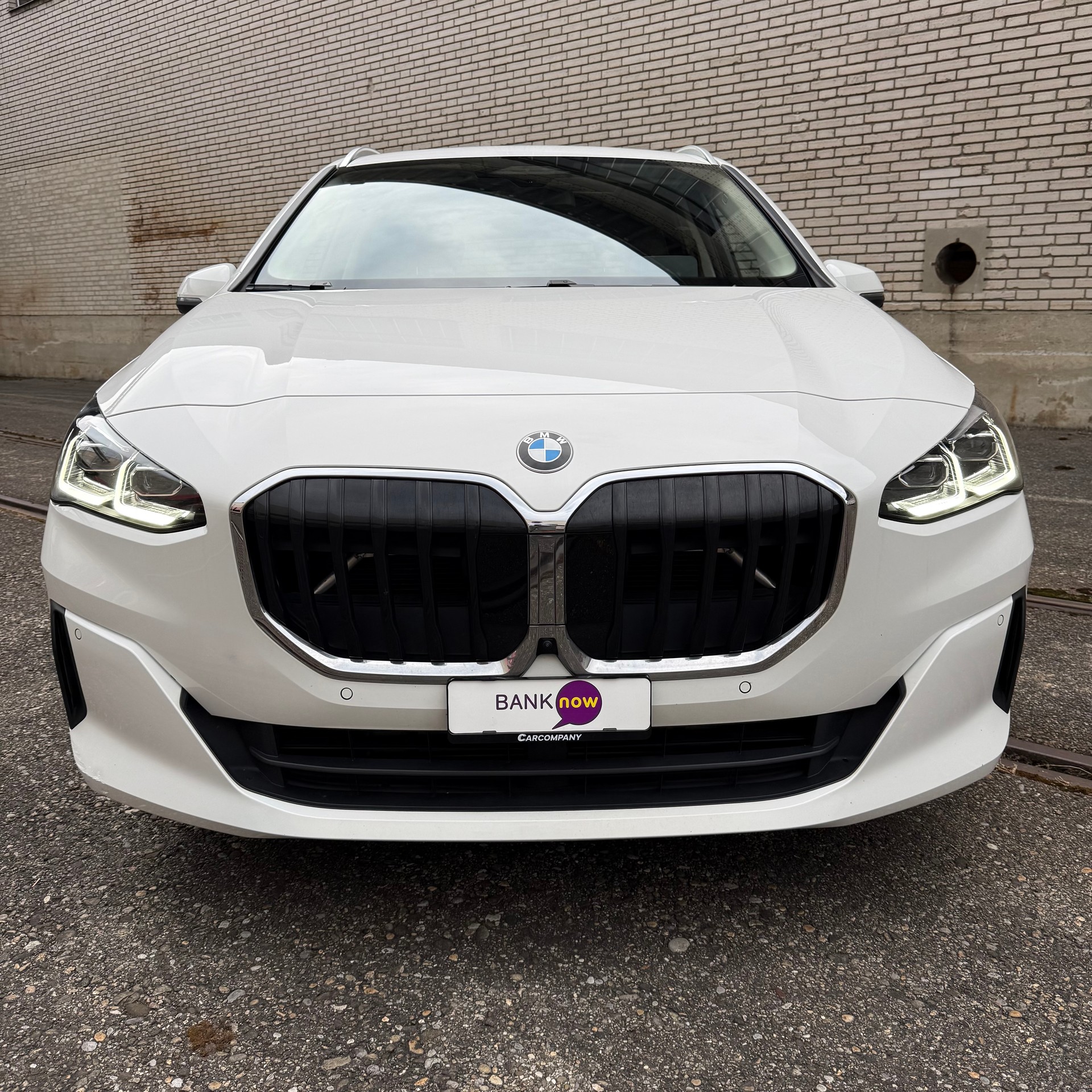 BMW 223d Active Tourer xDrive DKG Swiss-image-2