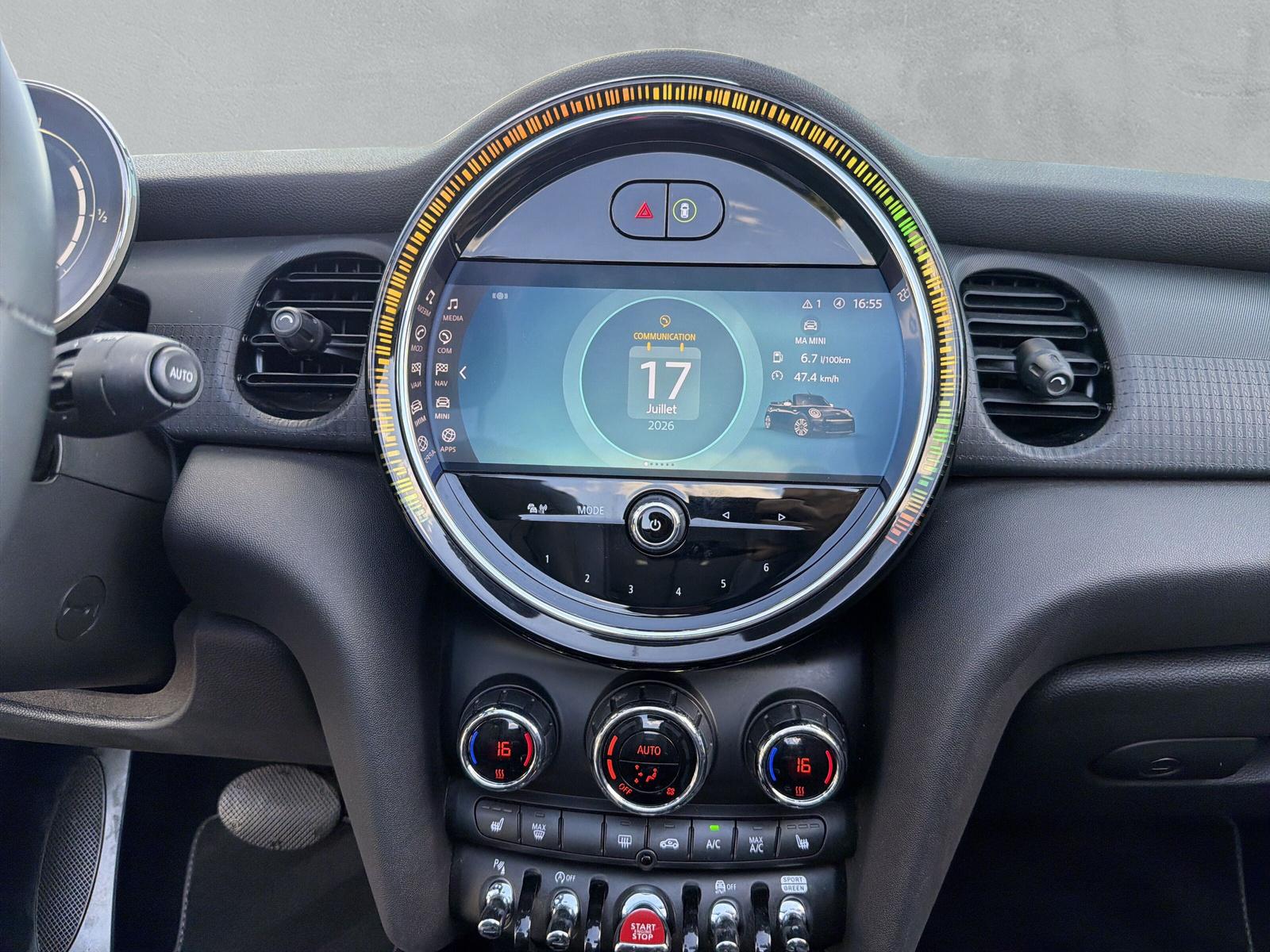 MINI Cooper S Cabrio F57 2.0i (CH)-image-18