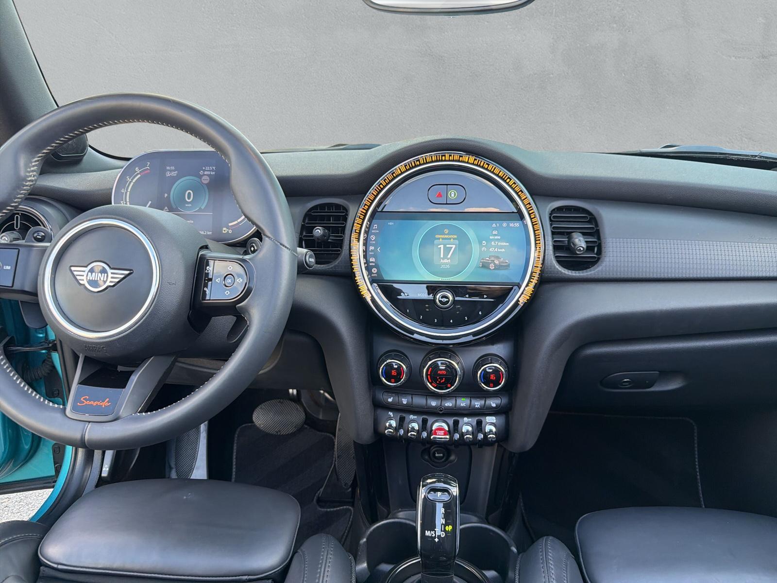 MINI Cooper S Cabrio F57 2.0i (CH)-image-16