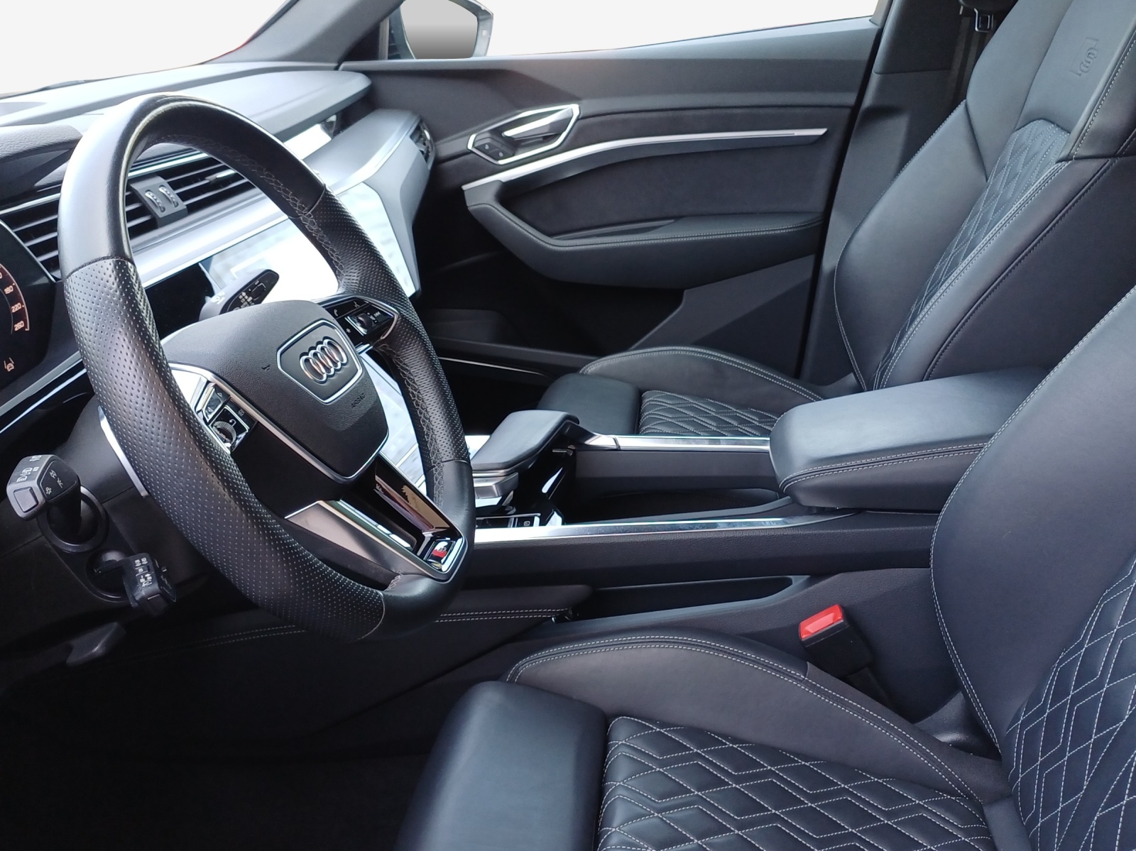 AUDI e-tron 55 Sportback S Line Black Edition quattro-image-8