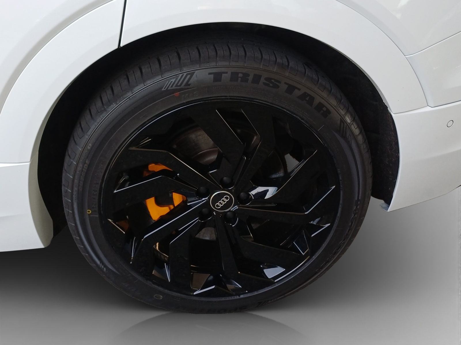 AUDI e-tron 55 Sportback S Line Black Edition quattro-image-14