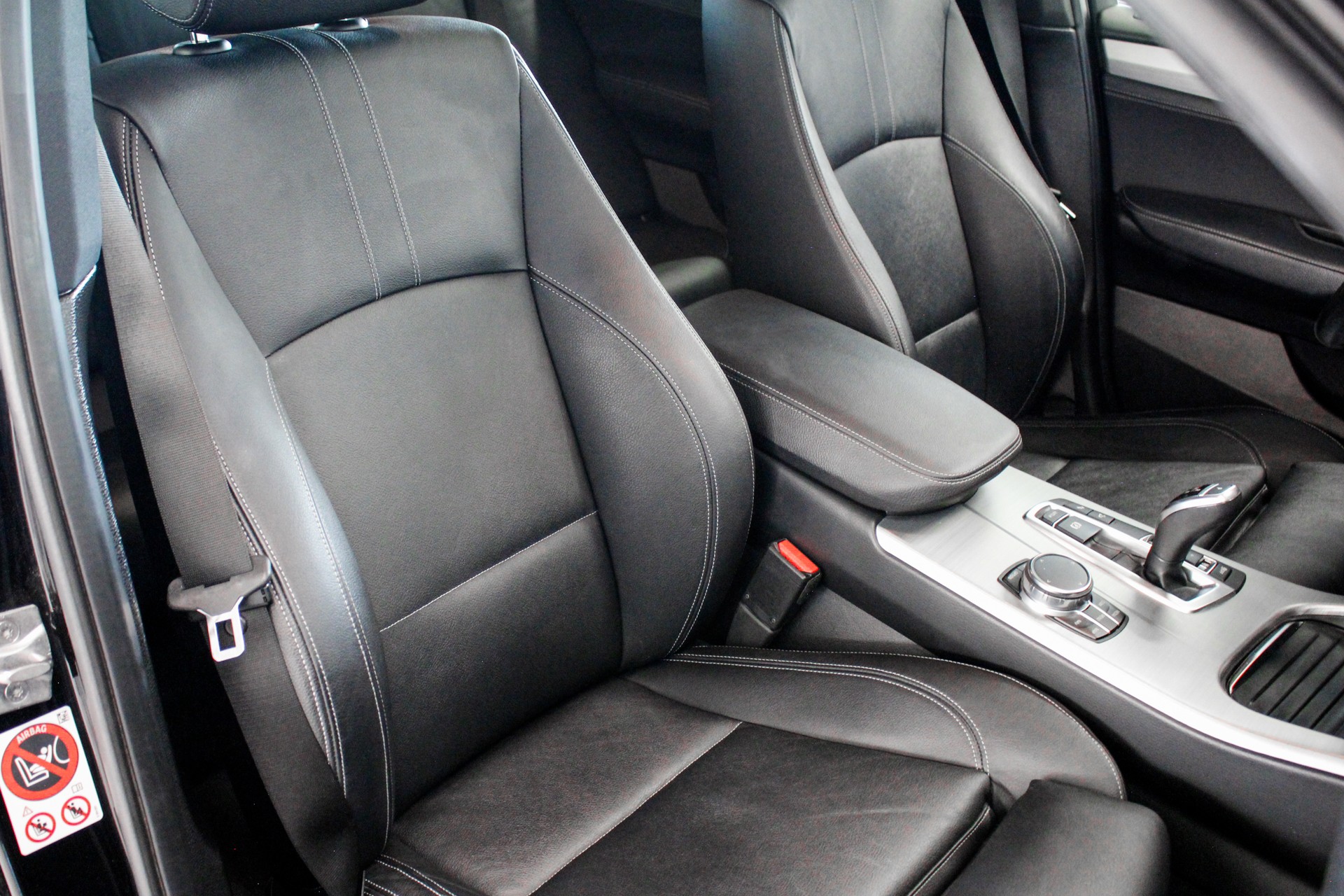 BMW X4 M 40i Steptronic-image-11