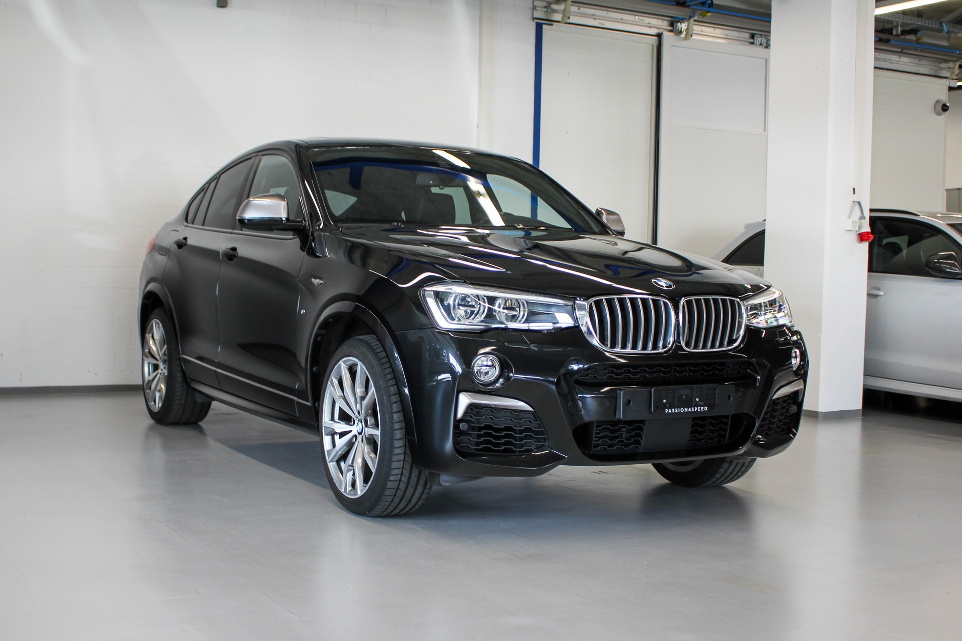 BMW X4 M 40i Steptronic-image-2