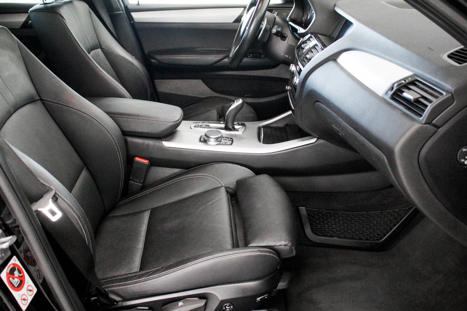 BMW X4 M 40i Steptronic-image-9