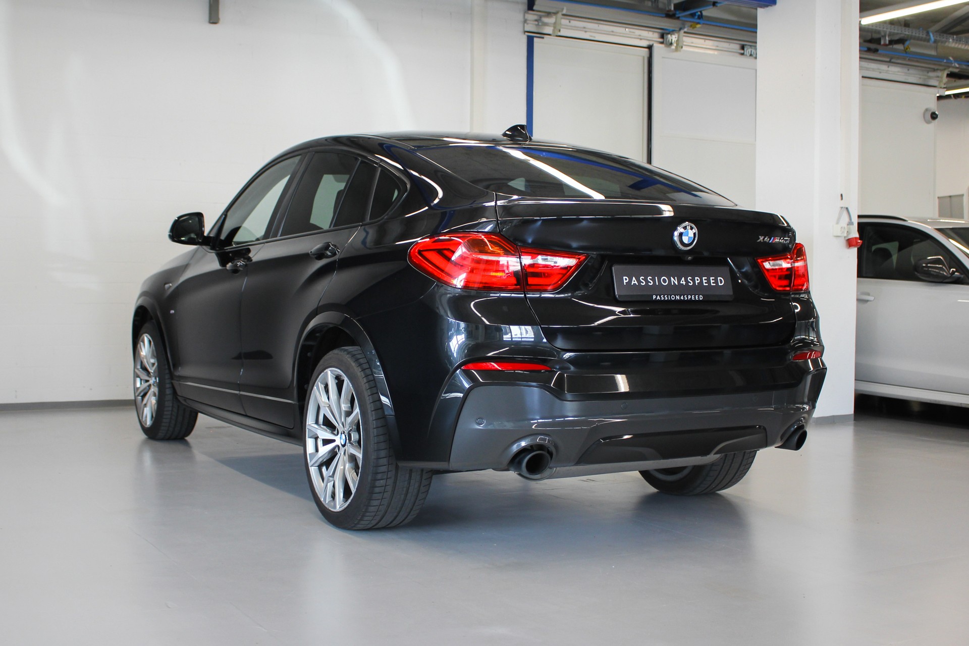 BMW X4 M 40i Steptronic-image-5
