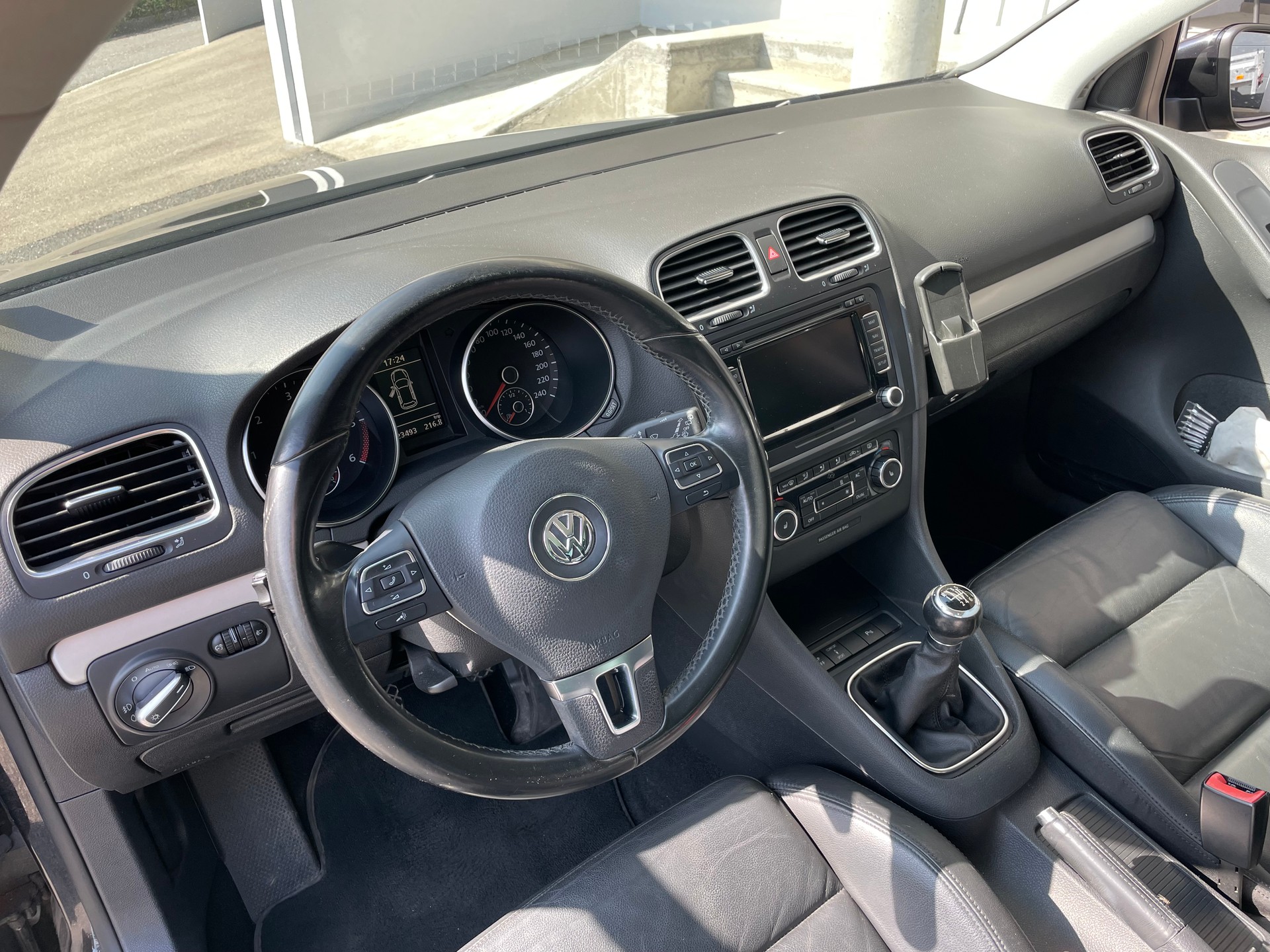 VW 2.0 TDI 140 CR Comfl. 4motion-image-1