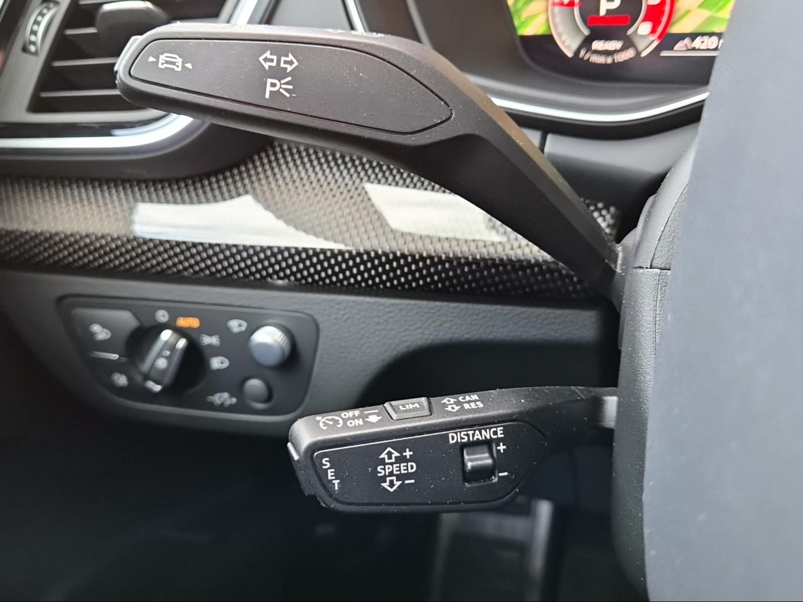 AUDI SQ5 TDI quattro tiptronic Daytonagrau Perleffekt-image-17