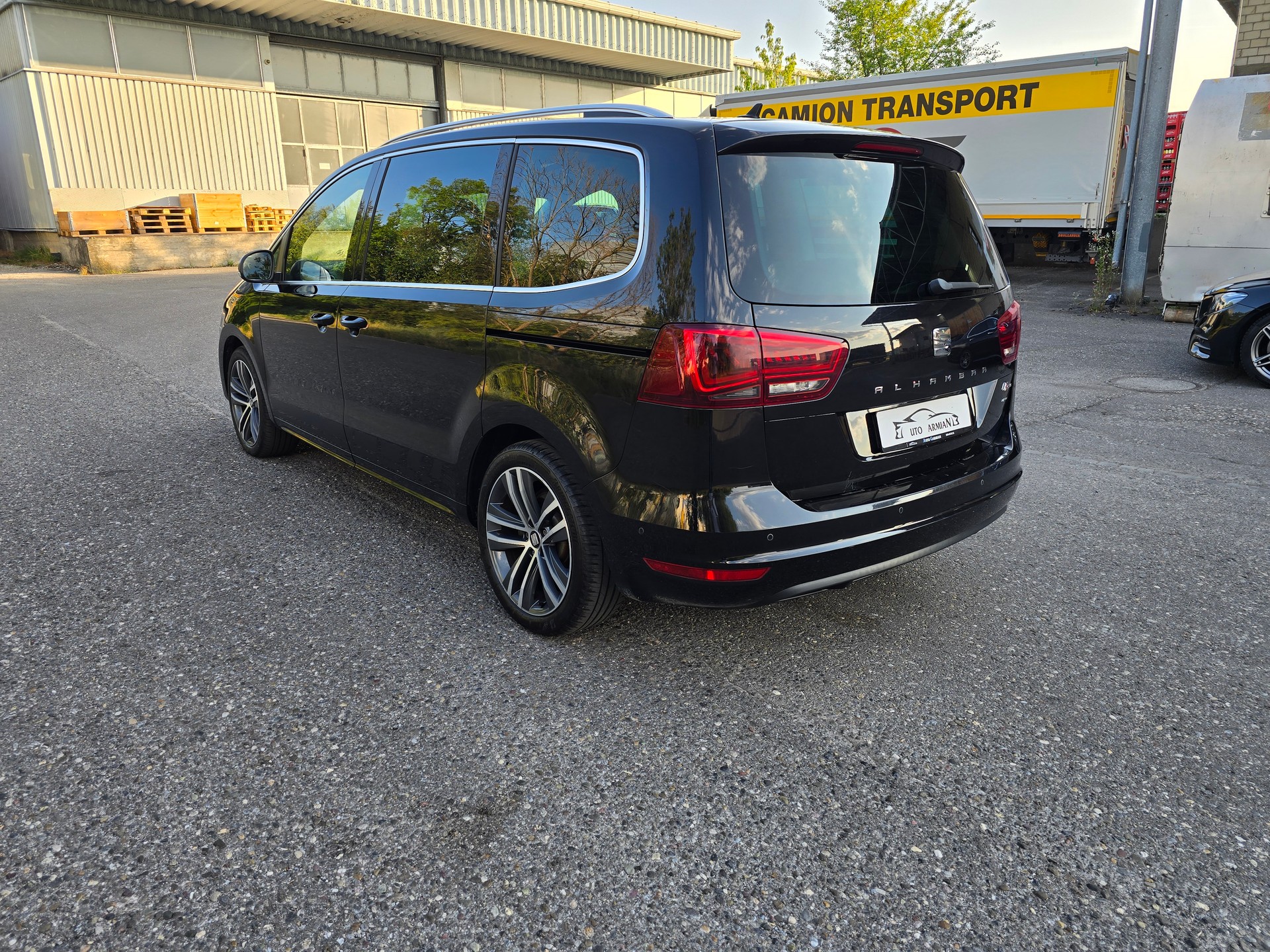 SEAT Alhambra 1.4 TSI FR Line DSG-image-4