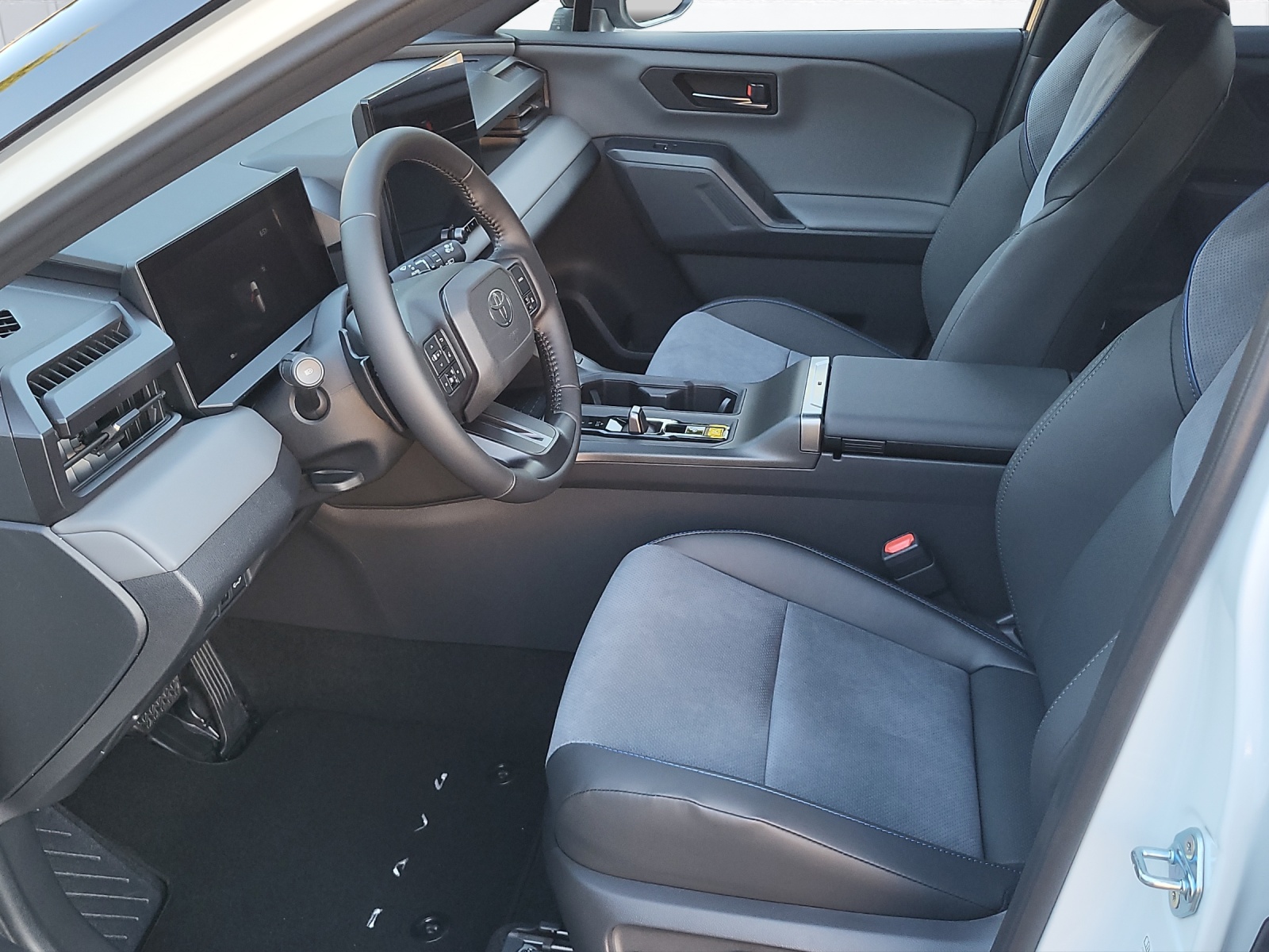 TOYOTA RAV-4 2.5 Plug-In-Hybrid Style-image-12