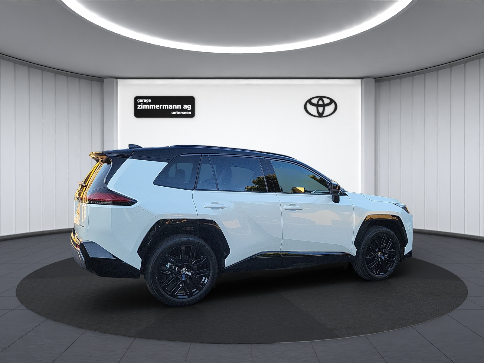 TOYOTA RAV-4 2.5 Plug-In-Hybrid Style-image-5