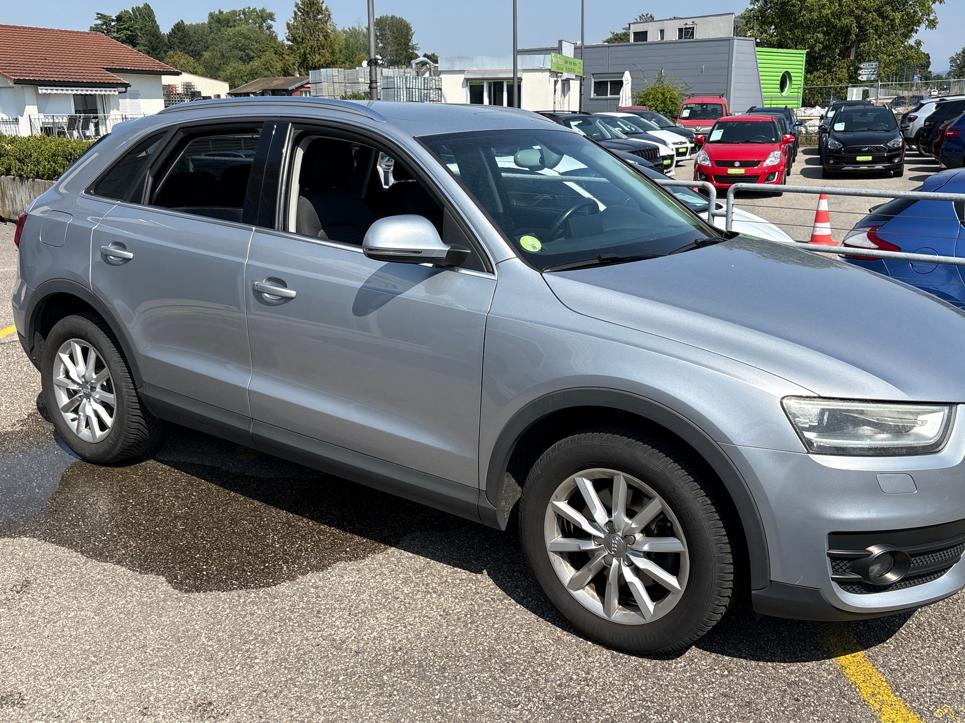 AUDI Q3 2.0 TDI quattro S-tronic-image-4