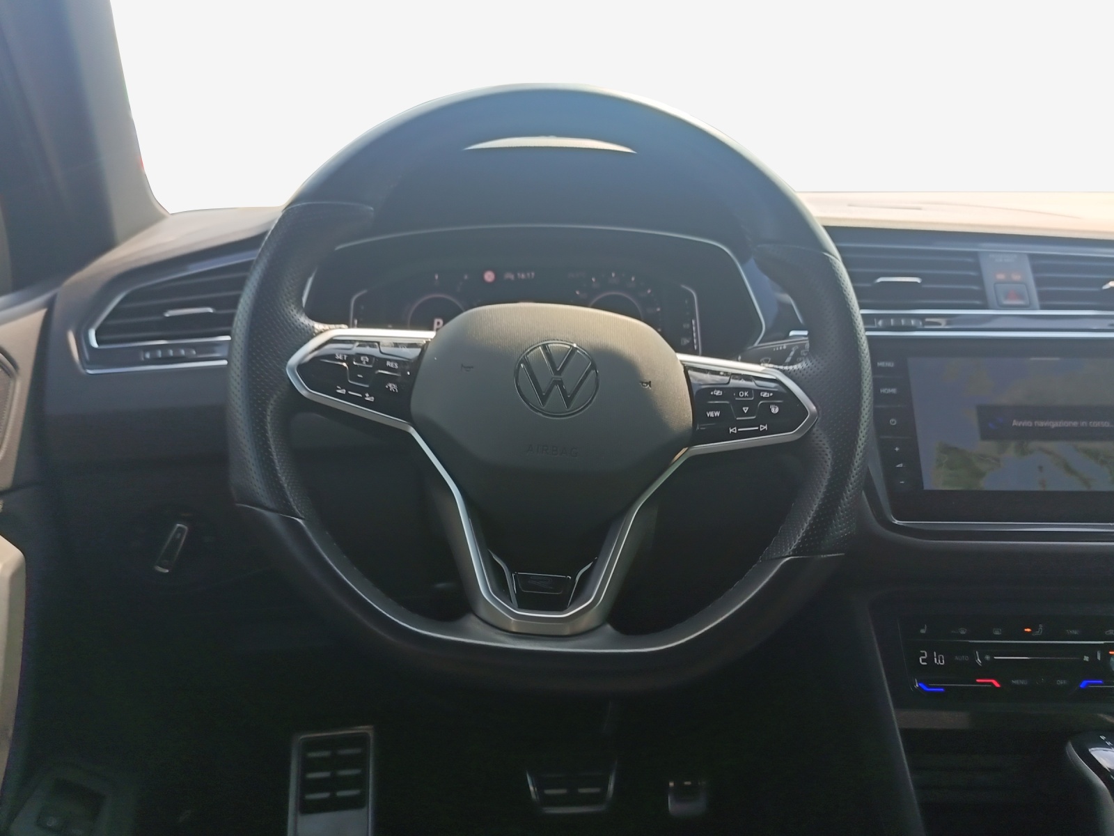 VW Tiguan 1.4TSI PHEV Selection DSG-image-8