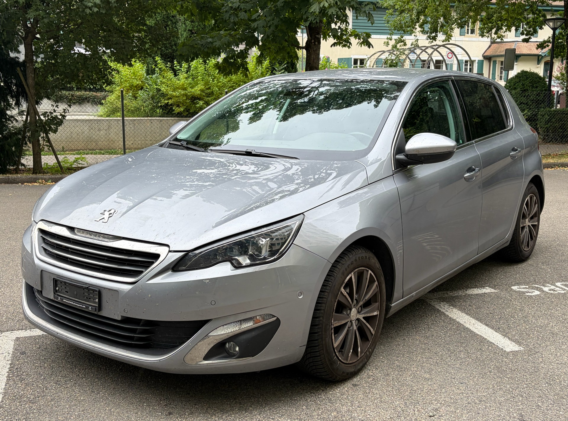 PEUGEOT 1.2 PureTech 130 Allure S/S-image-0