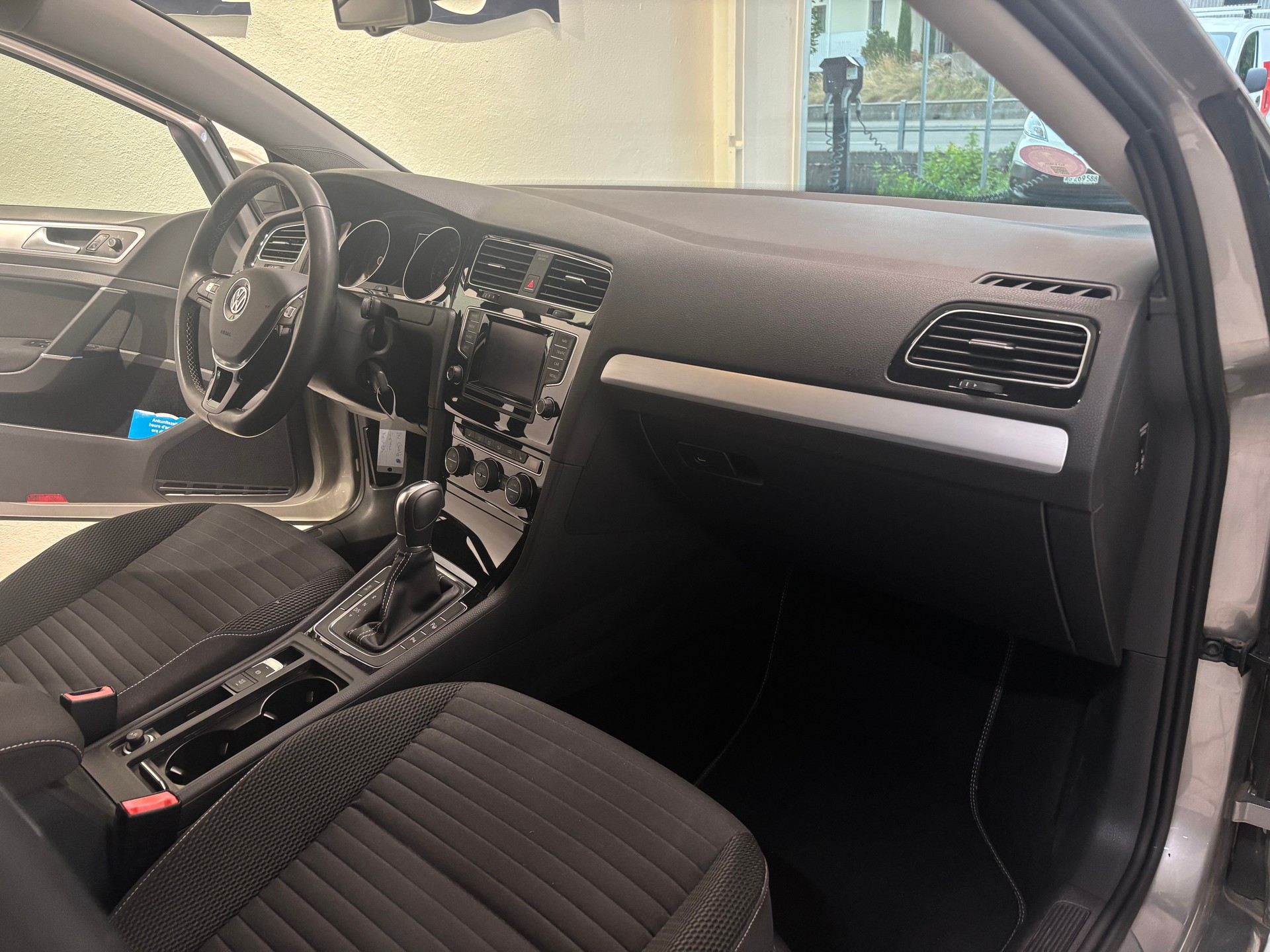 VW Golf Variant 1.4 TSI Cup DSG-image-7