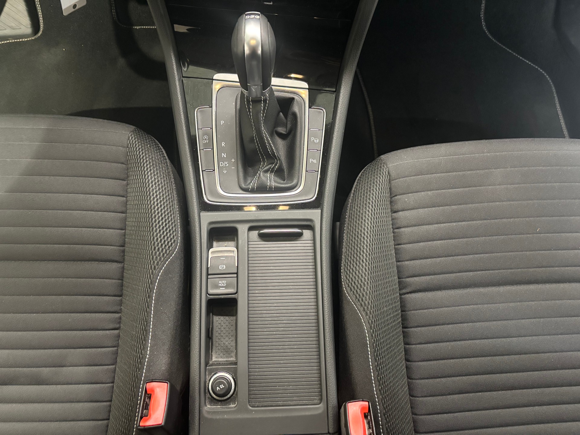 VW Golf Variant 1.4 TSI Cup DSG-image-10