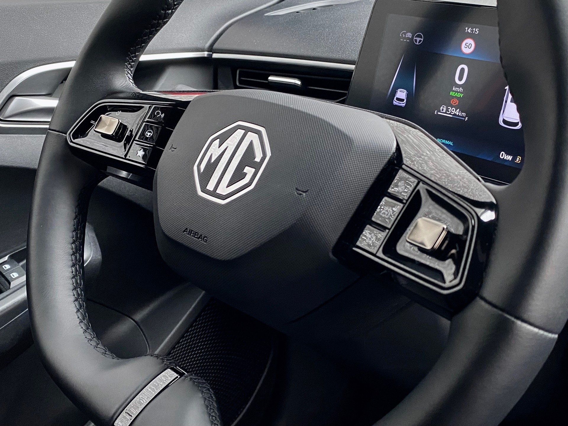 MG 3 1.5 *VollHybrid*Swiss*Luxury*Automat*-image-10