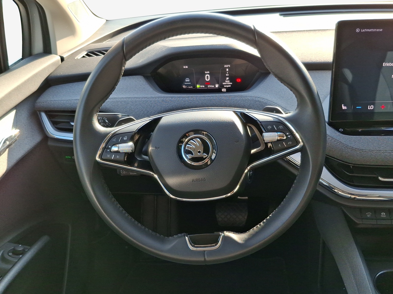 SKODA Enyaq iV 80x-image-10