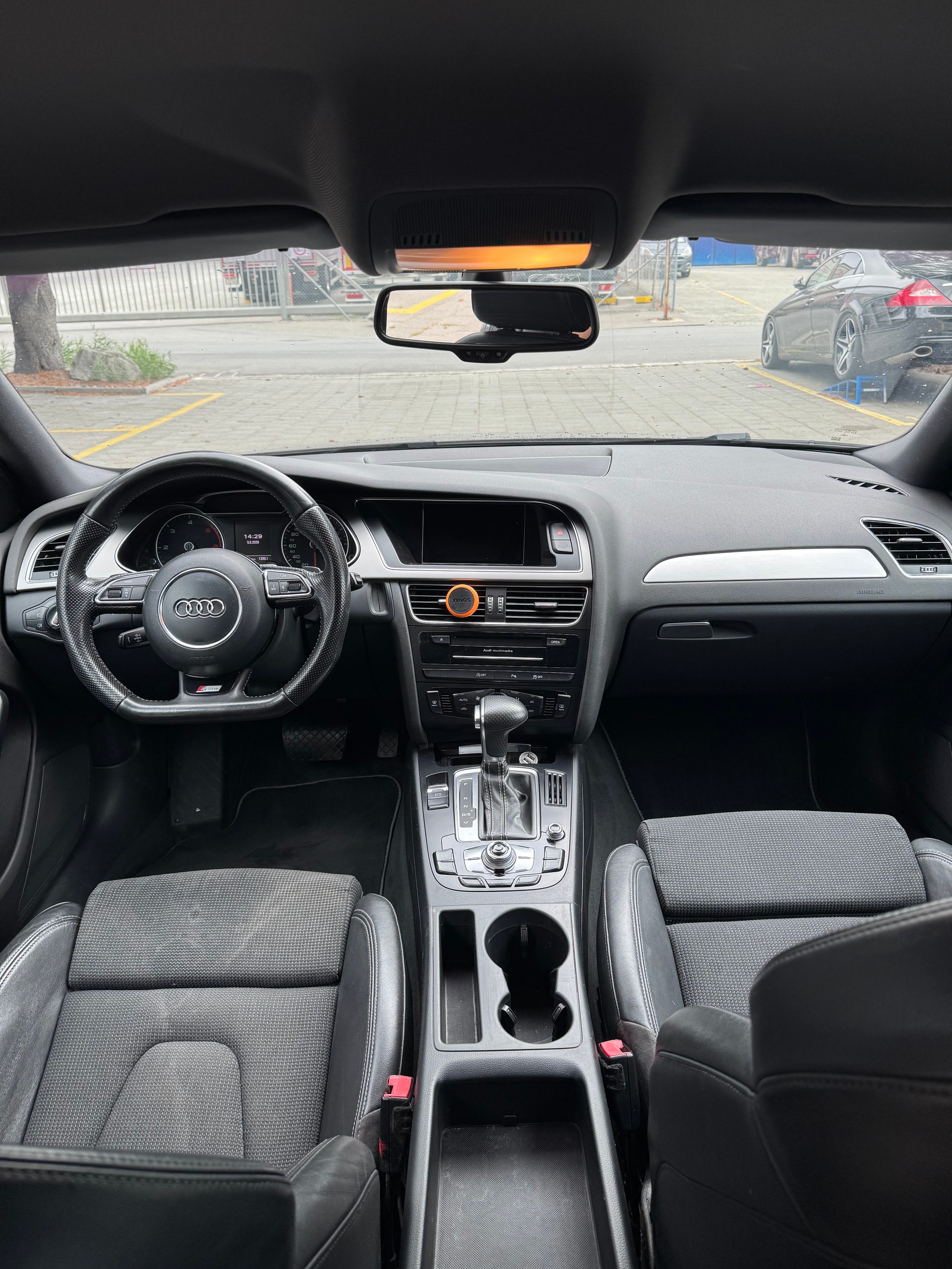 AUDI A4 Avant 2.0 TDI multitronic-image-5