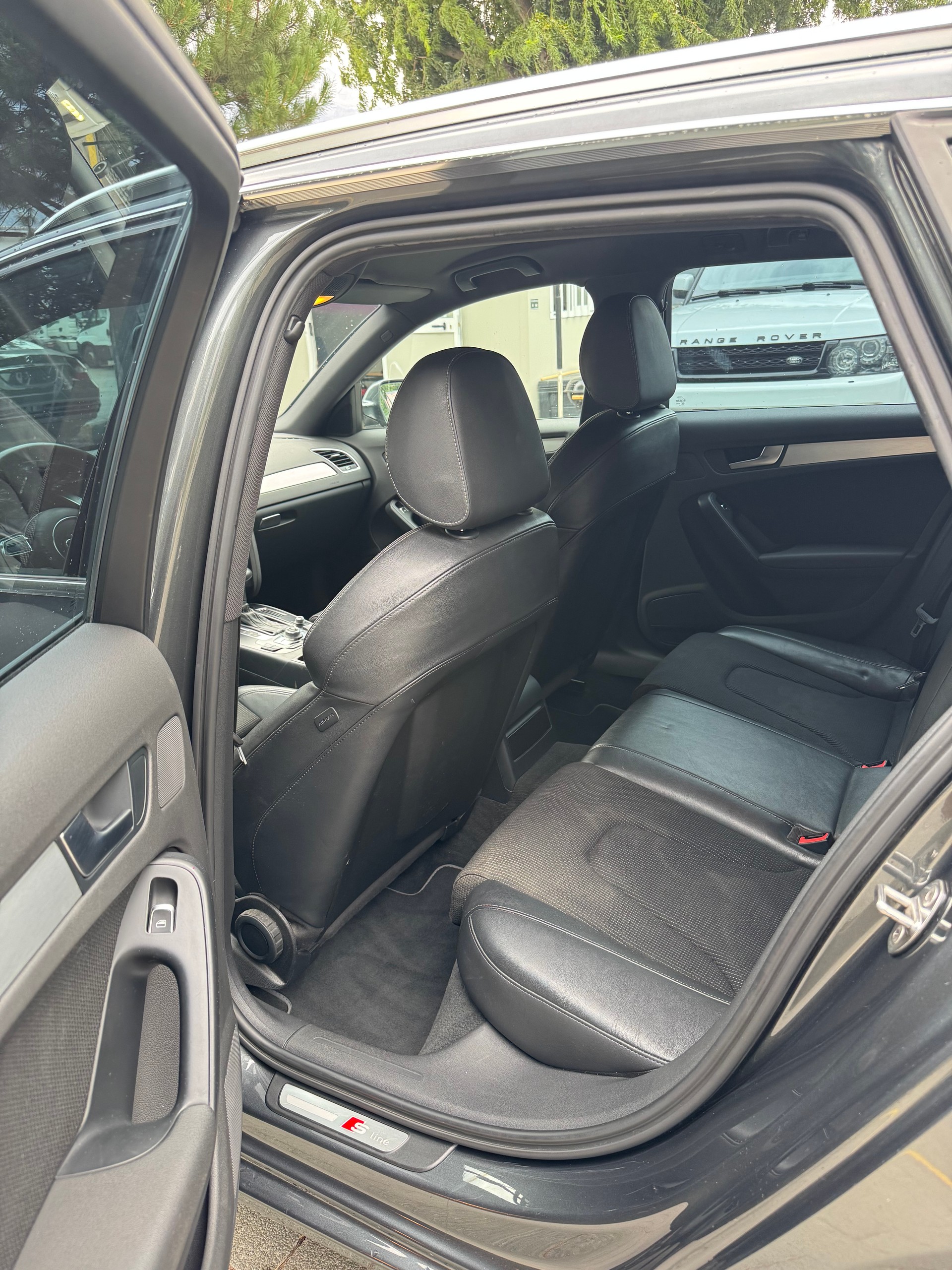 AUDI A4 Avant 2.0 TDI multitronic-image-4