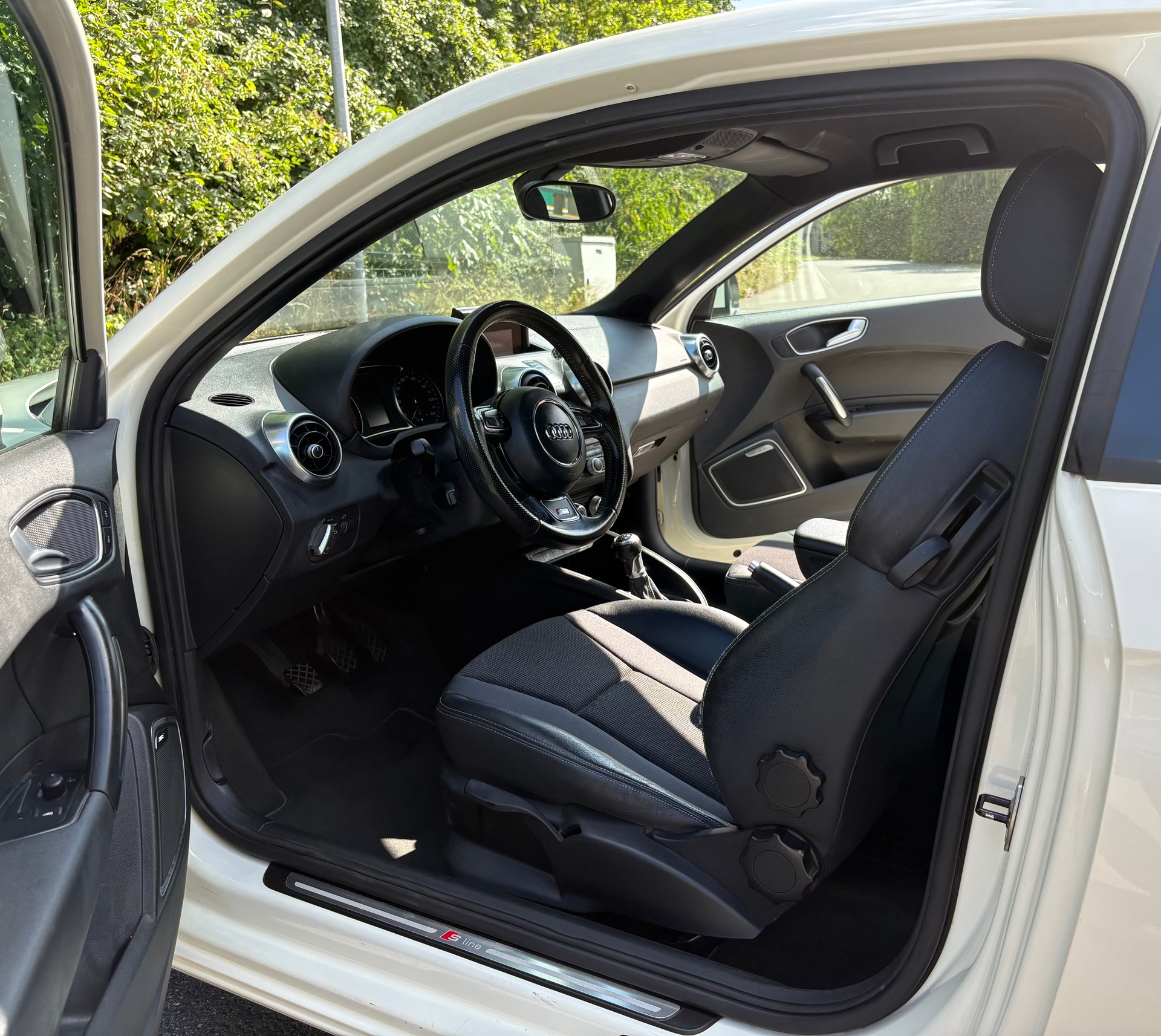 AUDI 1.4 TFSI Ambition-image-3