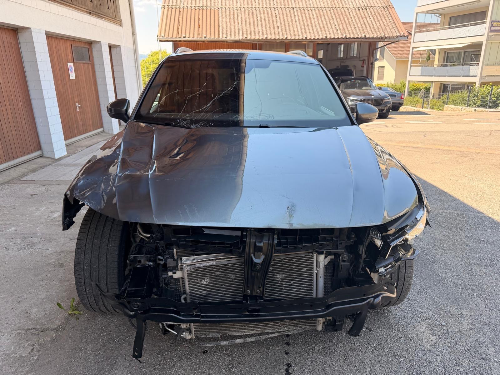 VW Tiguan 2.0TSI R-Line 4Motion DSG-image-6