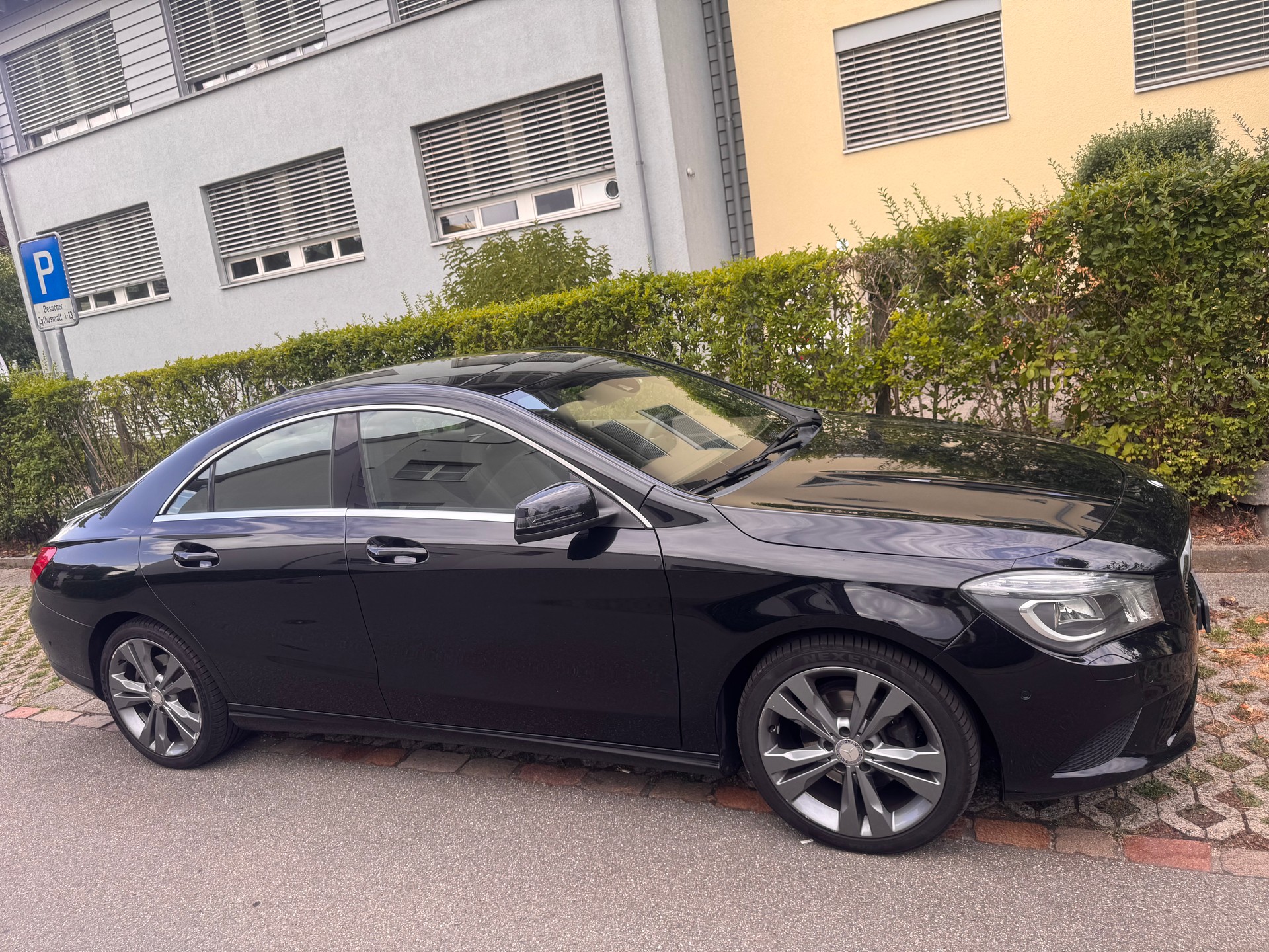MERCEDES-BENZ CLA 200 Urban-image-1