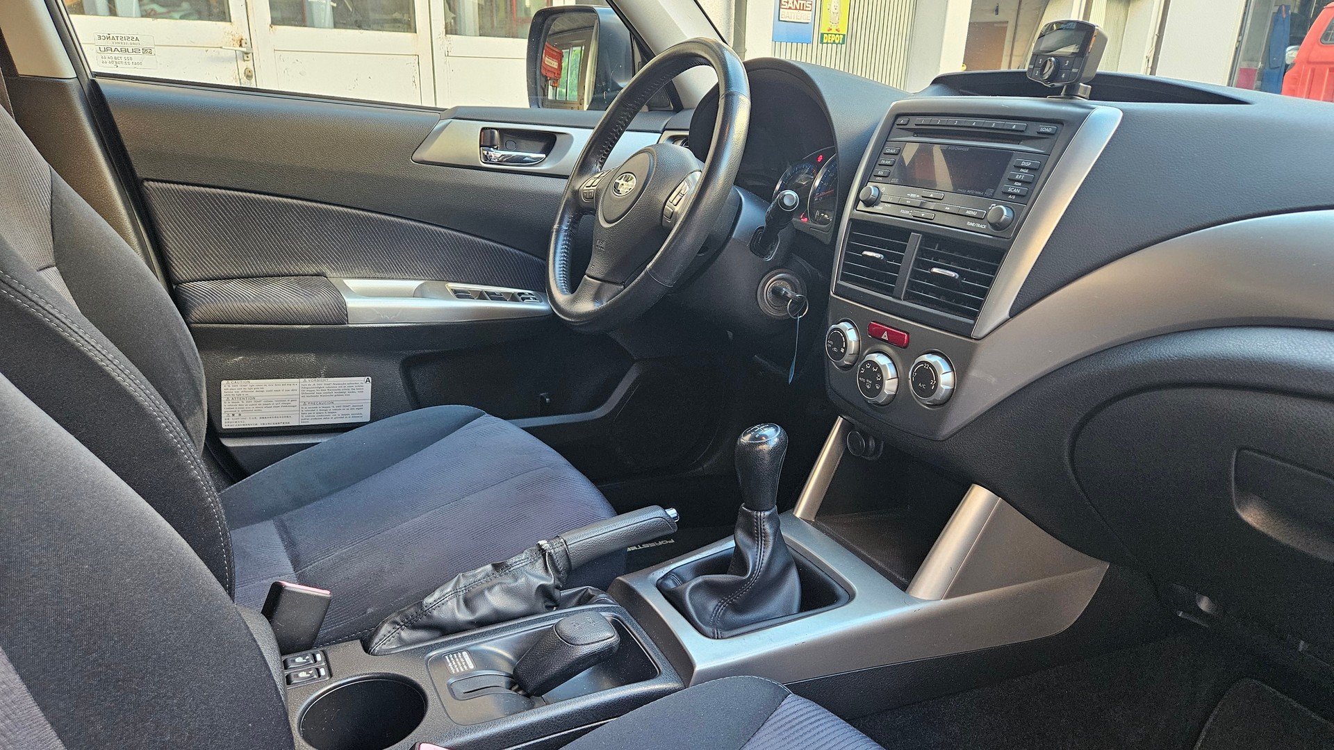 SUBARU Forester 2.0X Swiss-image-10