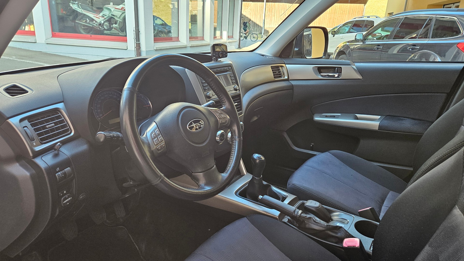 SUBARU Forester 2.0X Swiss-image-15