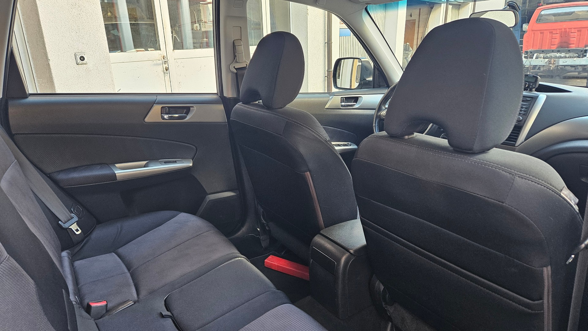SUBARU Forester 2.0X Swiss-image-13