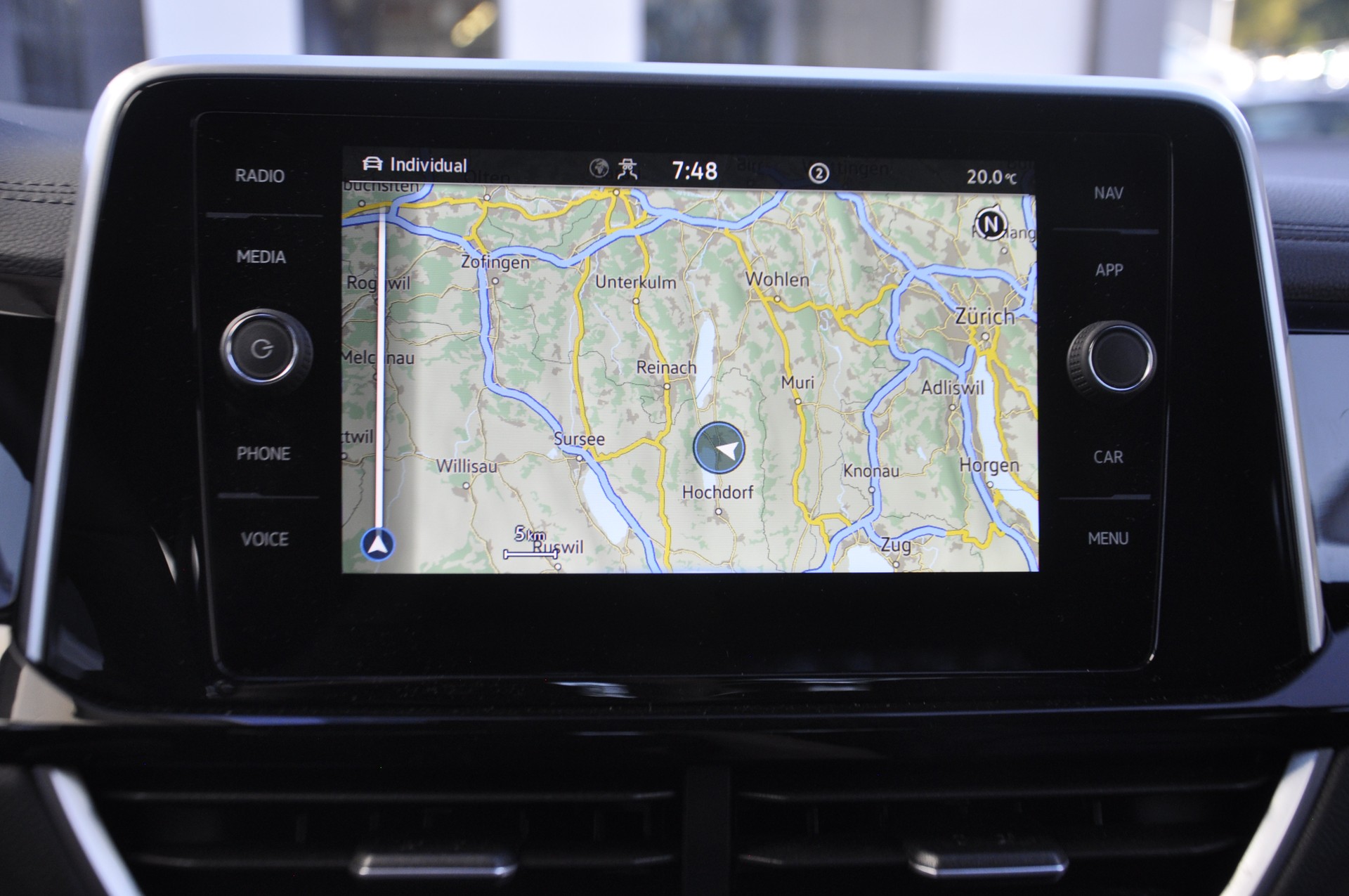 VW T-Roc 1.5 TSI EVO R-Line DSG-image-12