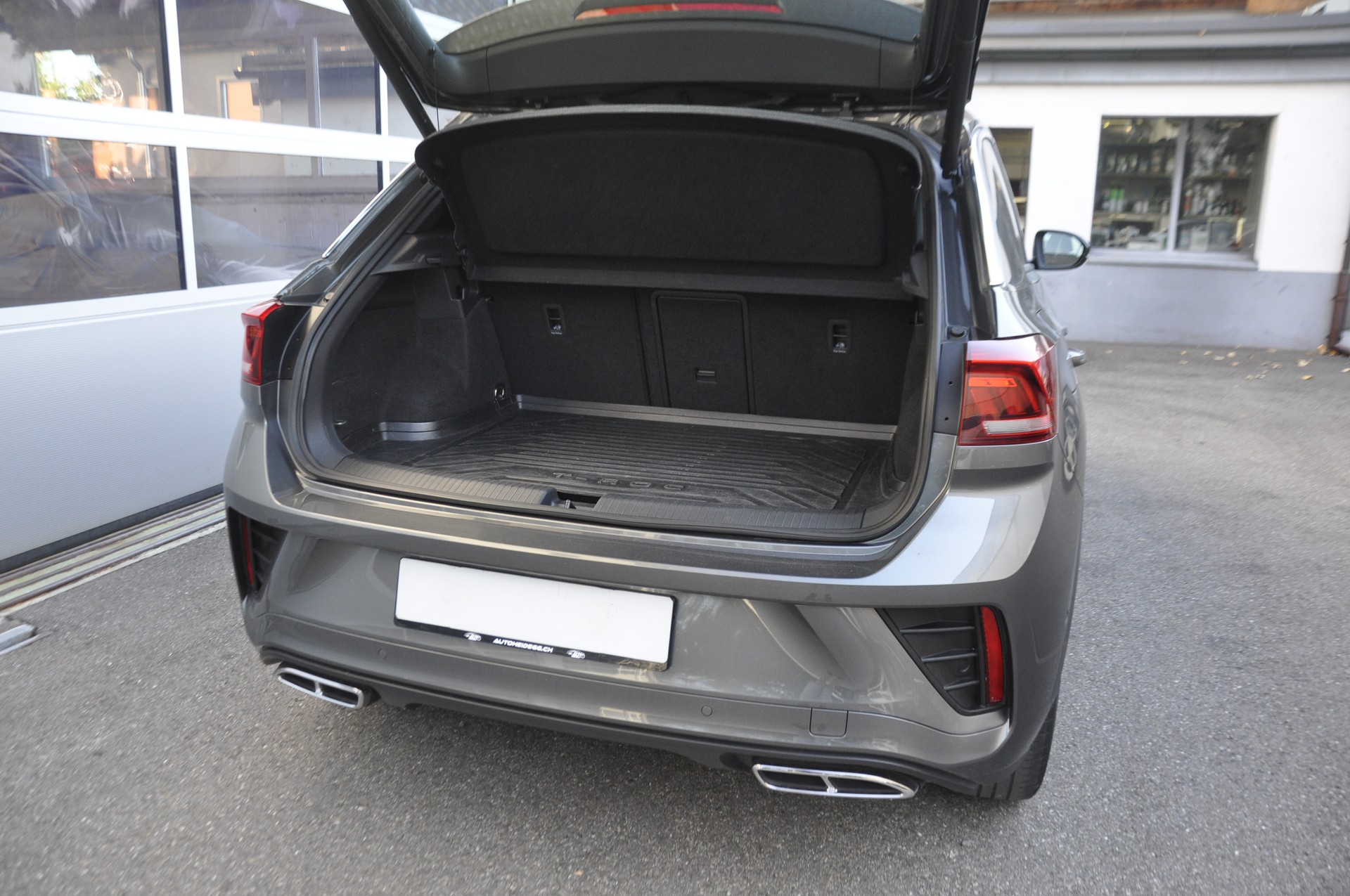 VW T-Roc 1.5 TSI EVO R-Line DSG-image-14